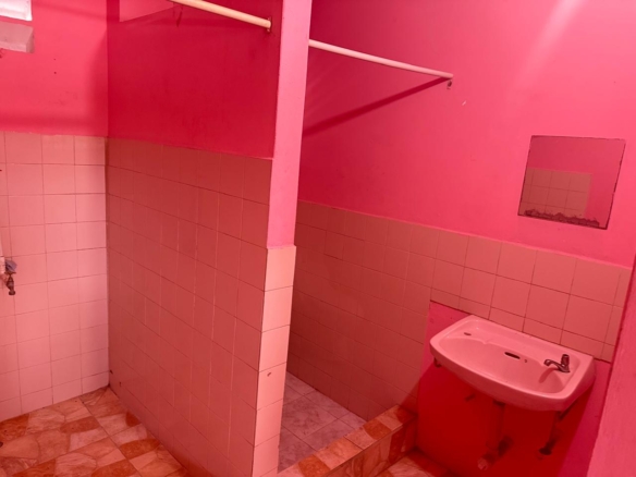 584