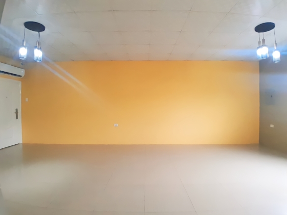 584