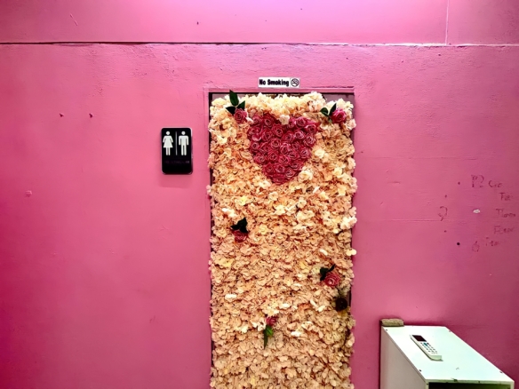 584