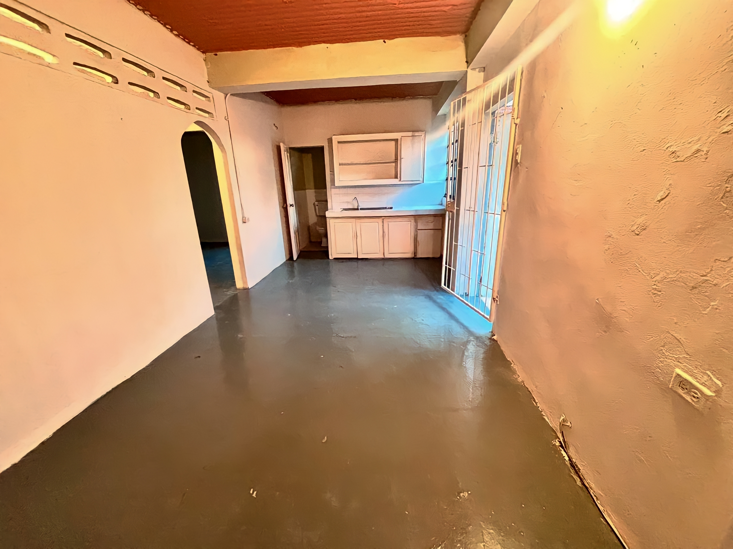 2 Bedroom Apartment, Aranguez 5