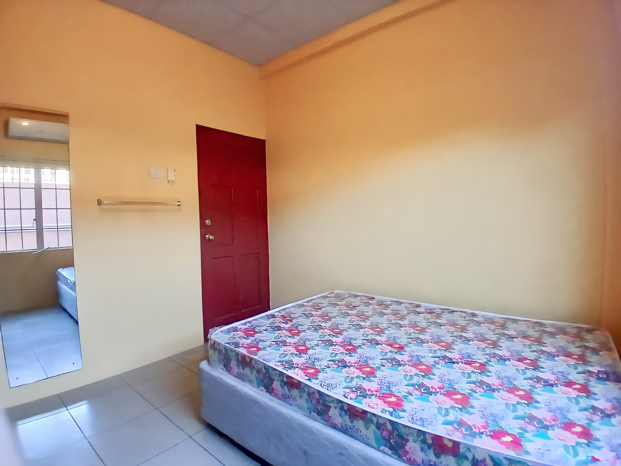 2 Bedroom Apartment, Mc Inroy Street, Curepe 6