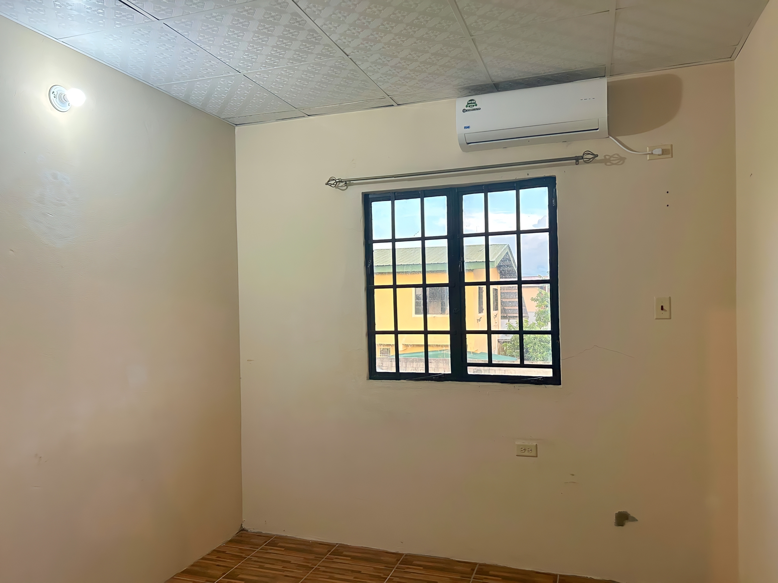 3 Bedroom Apartment, Waterloo Road, Carapichaima 10