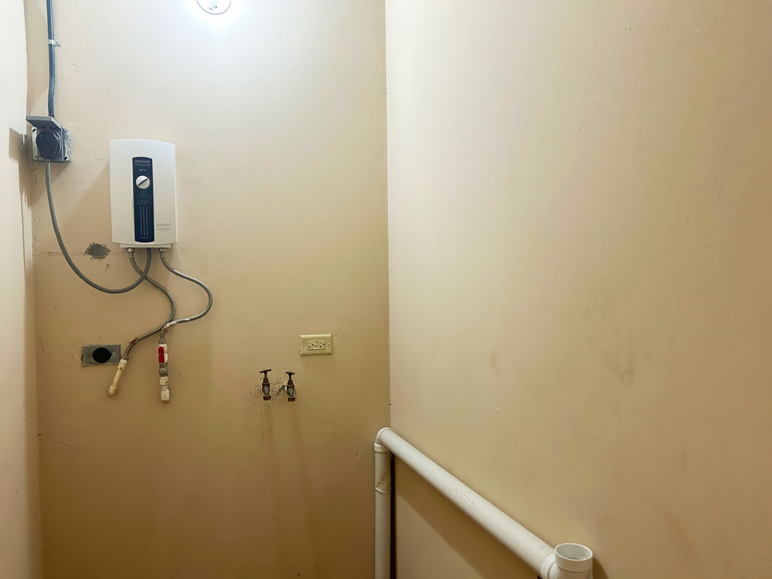 3 Bedroom Apartment, Waterloo Road, Carapichaima 12
