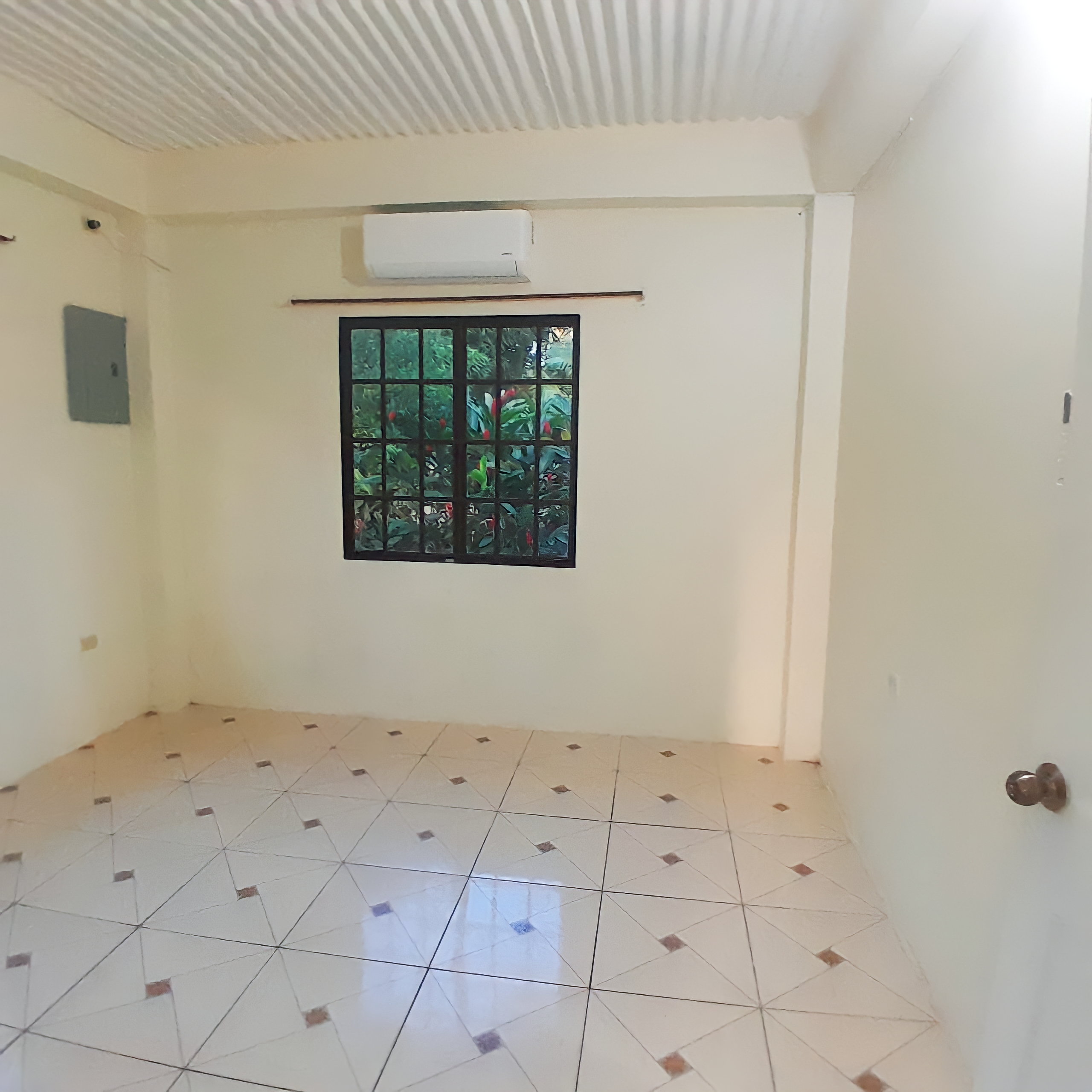 3 Bedroom House, Wallerfield, Arima 8