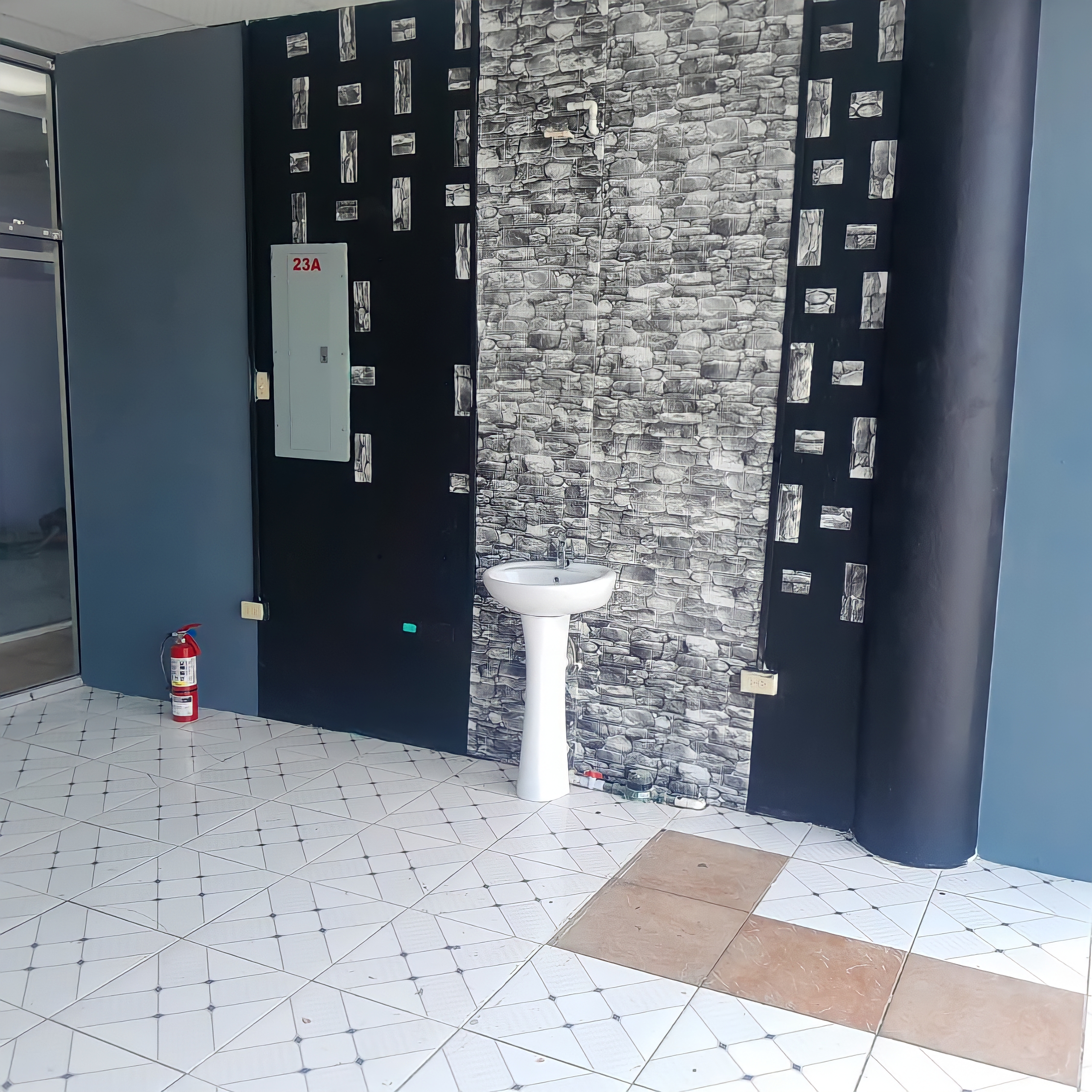 Commercial Unit, Farfan Street, Arima 4