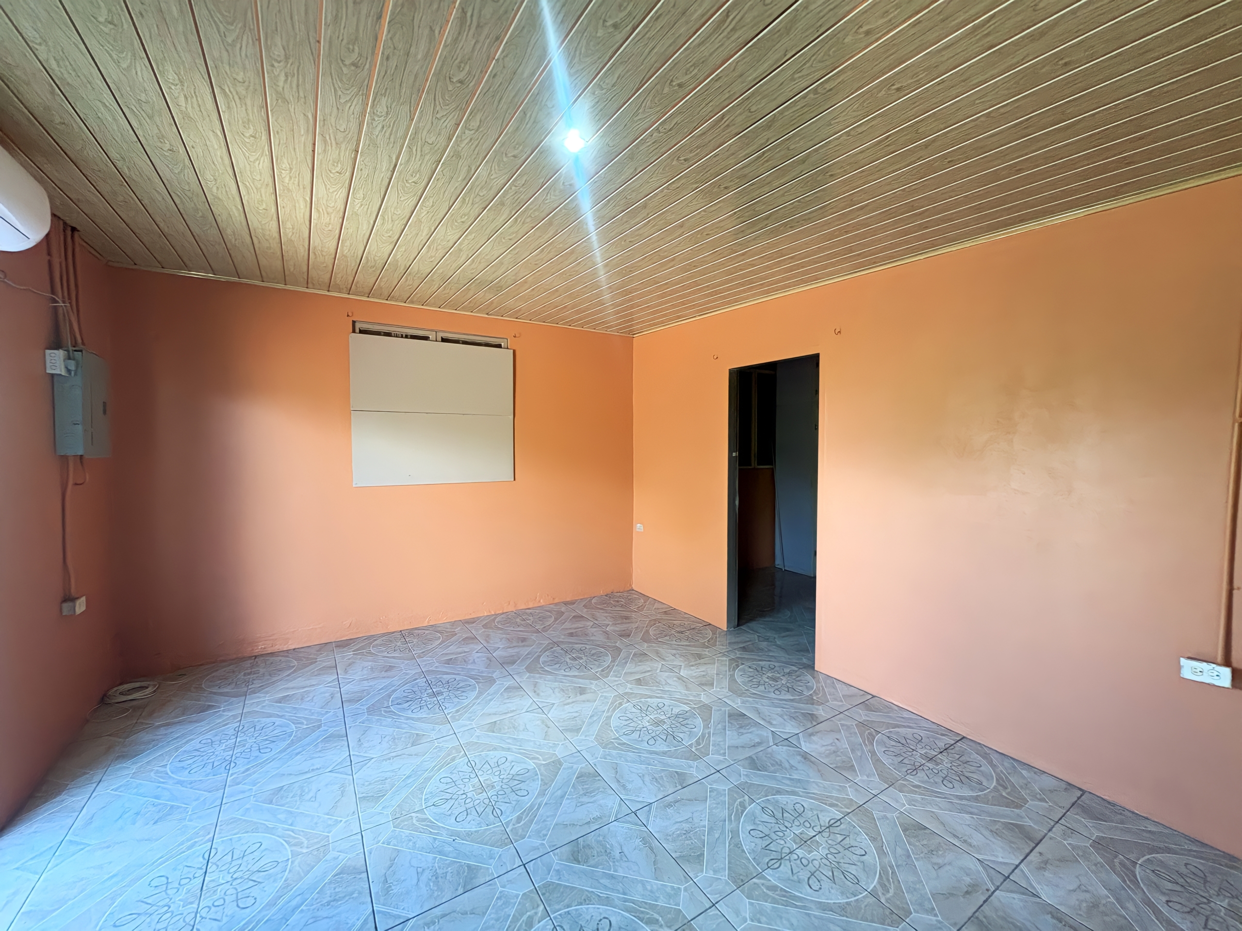 1 Bedroom Apartment, Charlieville 6