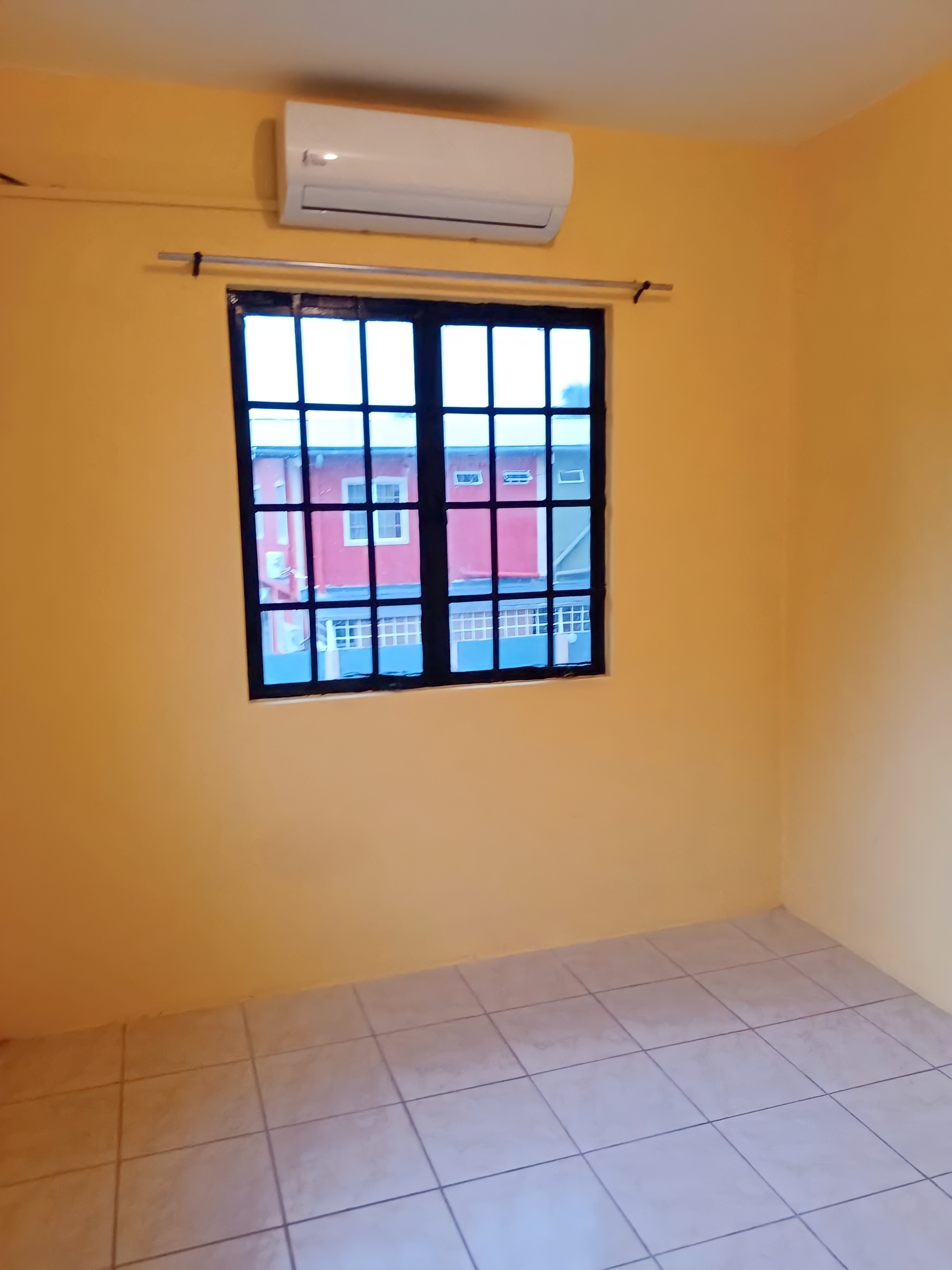 2 Bedroom Apartment, Duncan Village 7