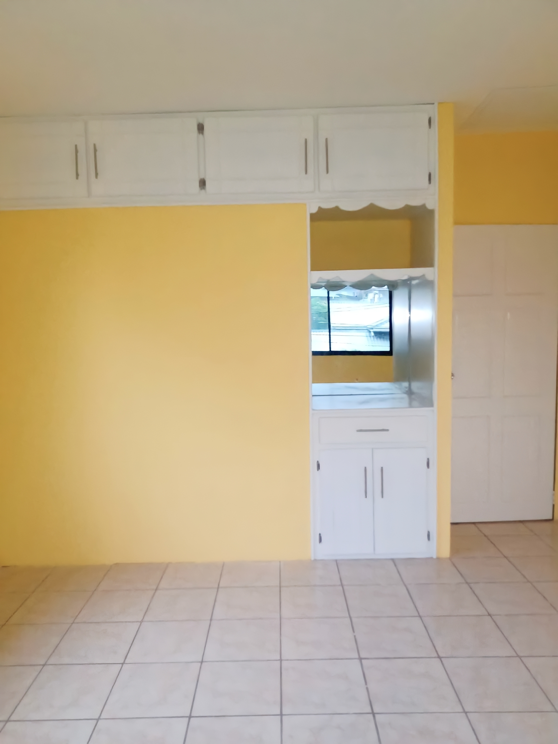 2 Bedroom Apartment, Duncan Village 8.1