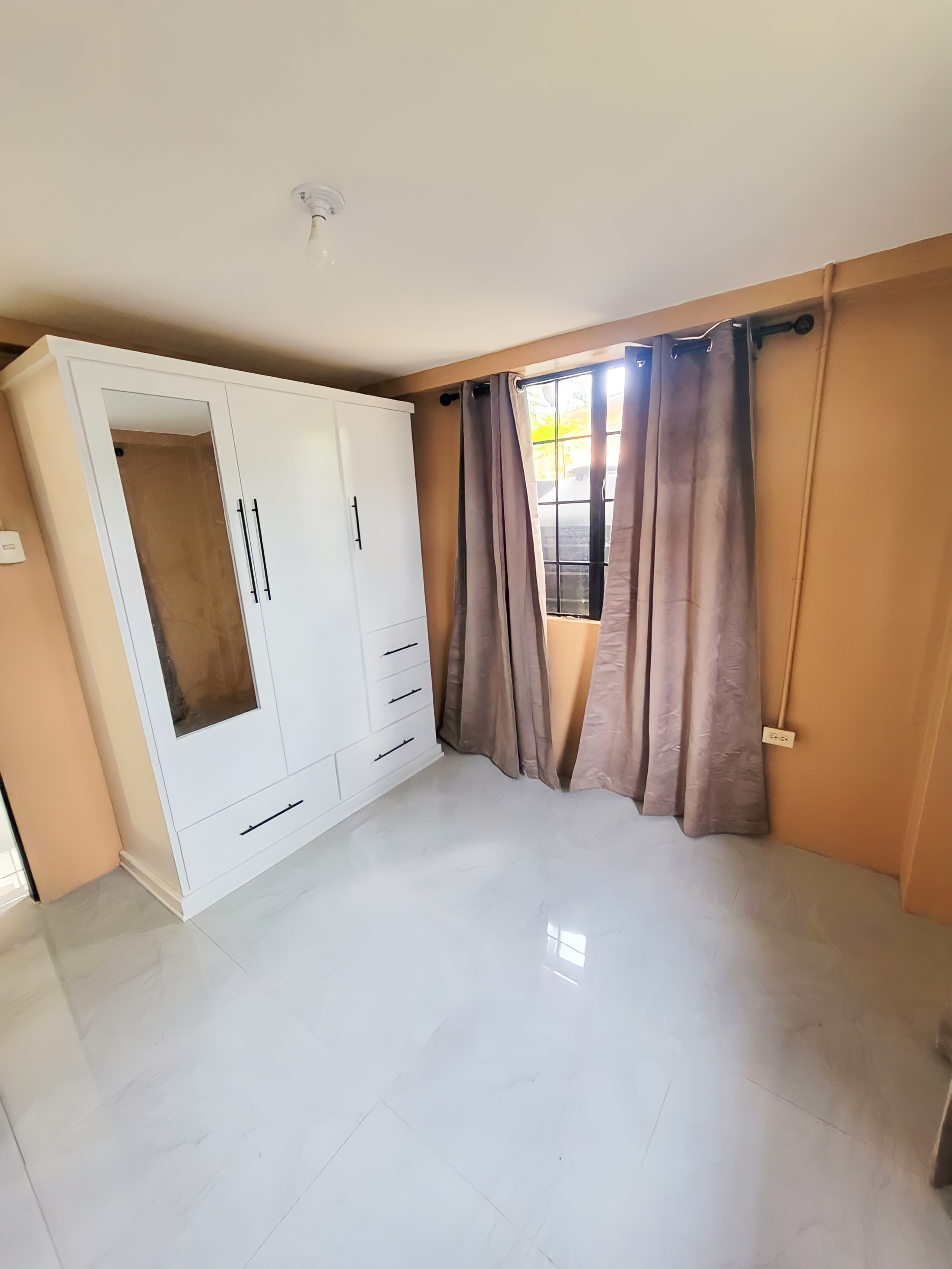 2 Bedroom Apartment, Esperance, San Fernando 6