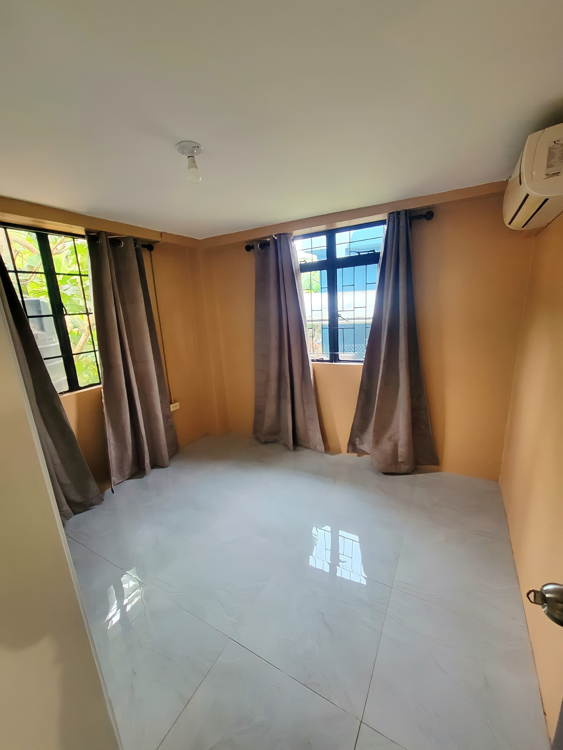 2 Bedroom Apartment, Esperance, San Fernando 7
