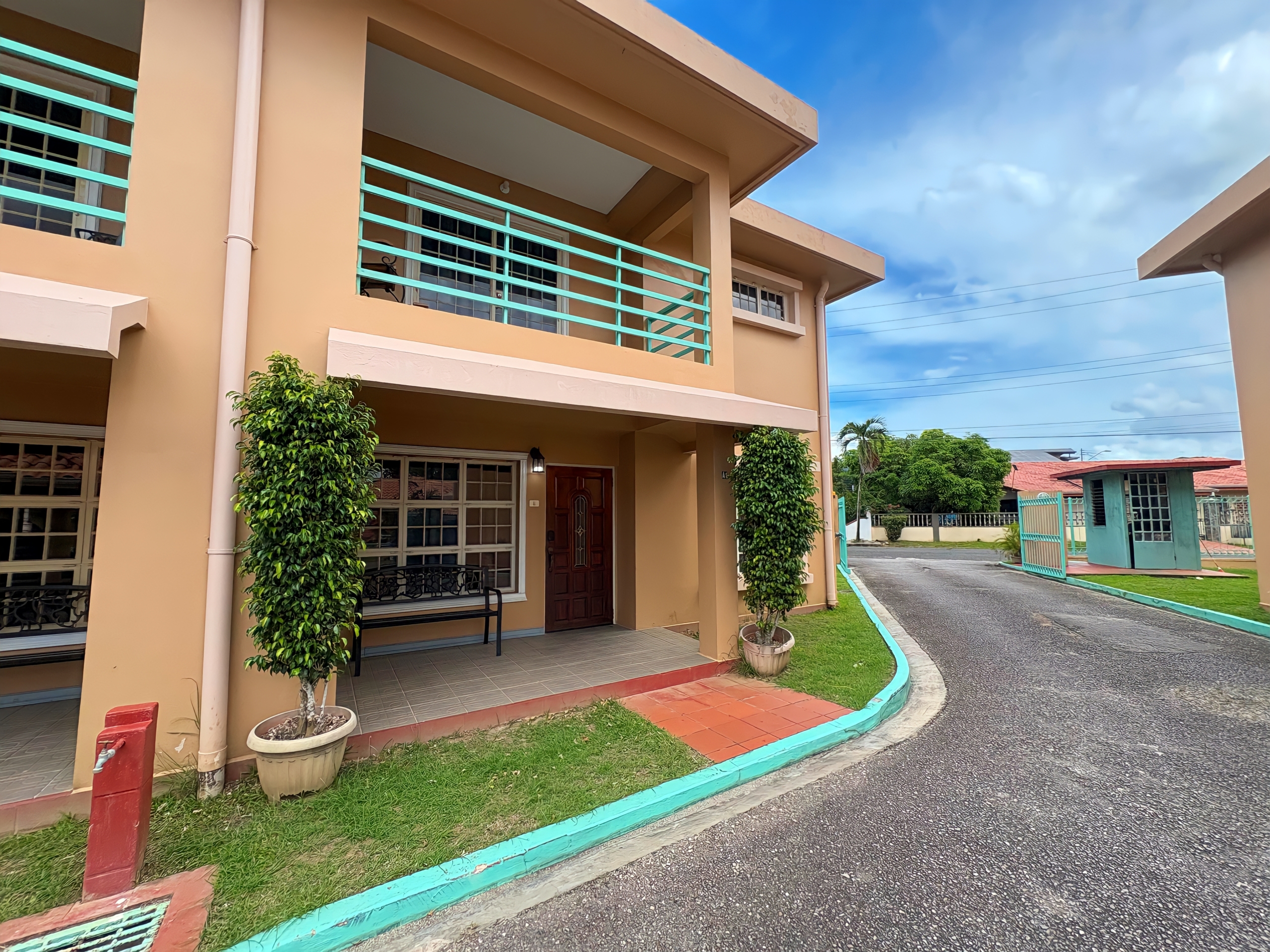 3 Bedroom Townhouse, Central Park, Balmain, Couva 12