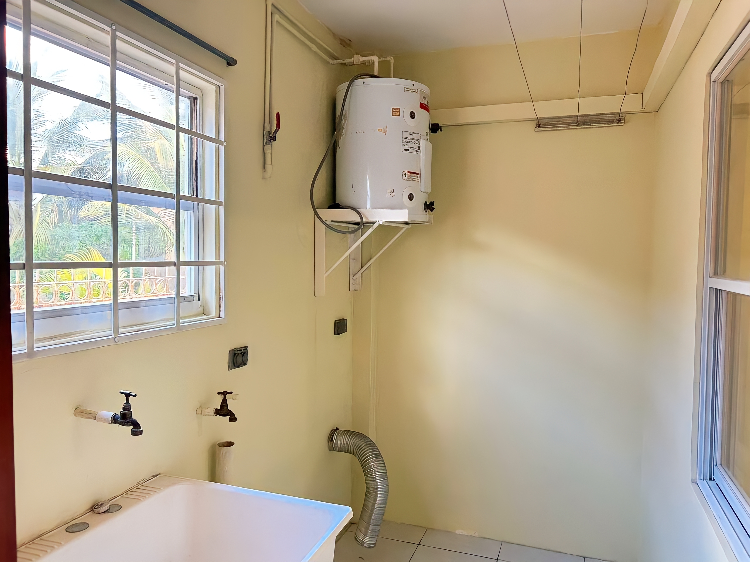 2 Bedroom Apartment, Hinkin Road, Cunupia 15