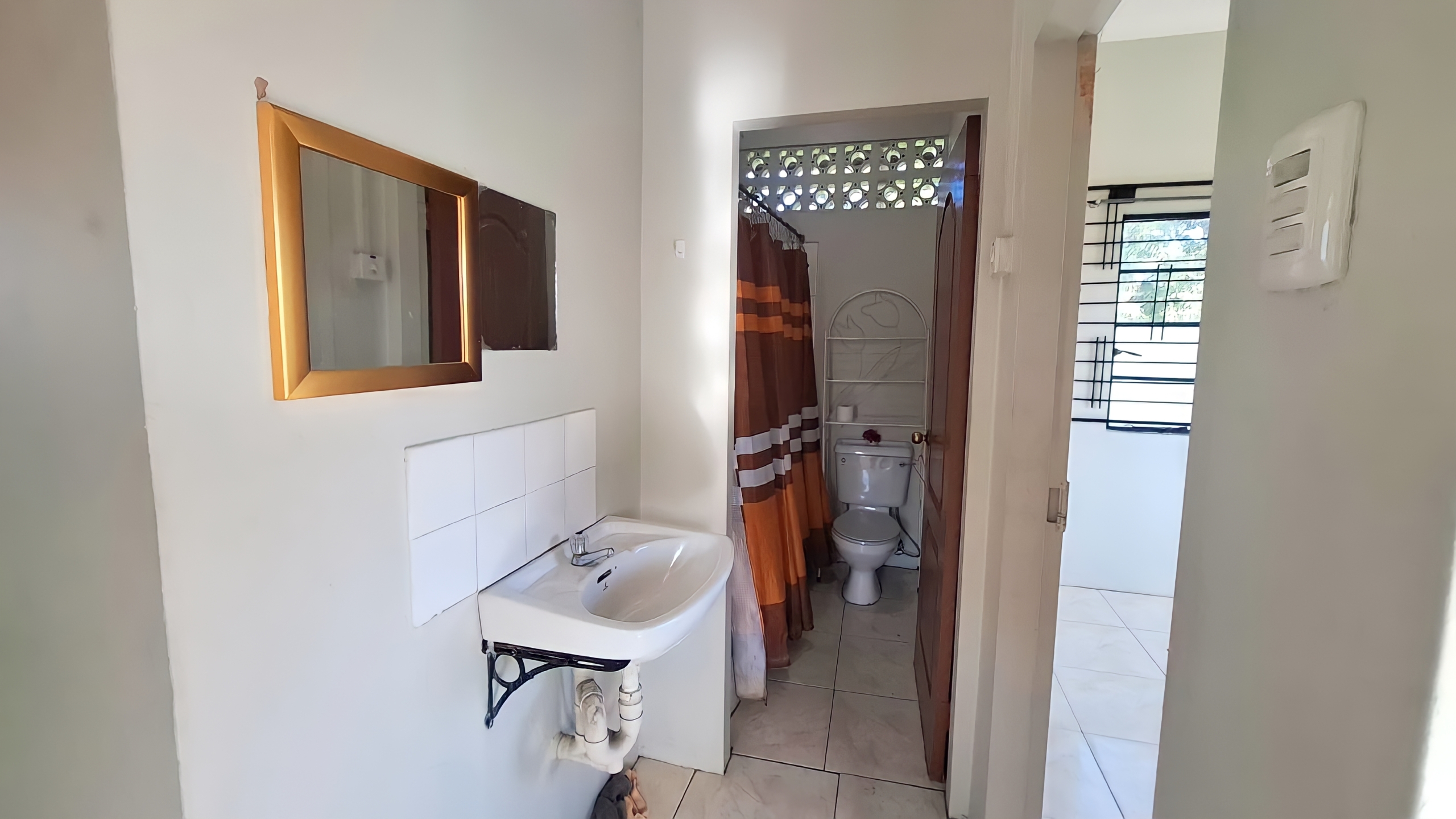 3 Bedroom Apartment, Kajim Street, Marabella 11