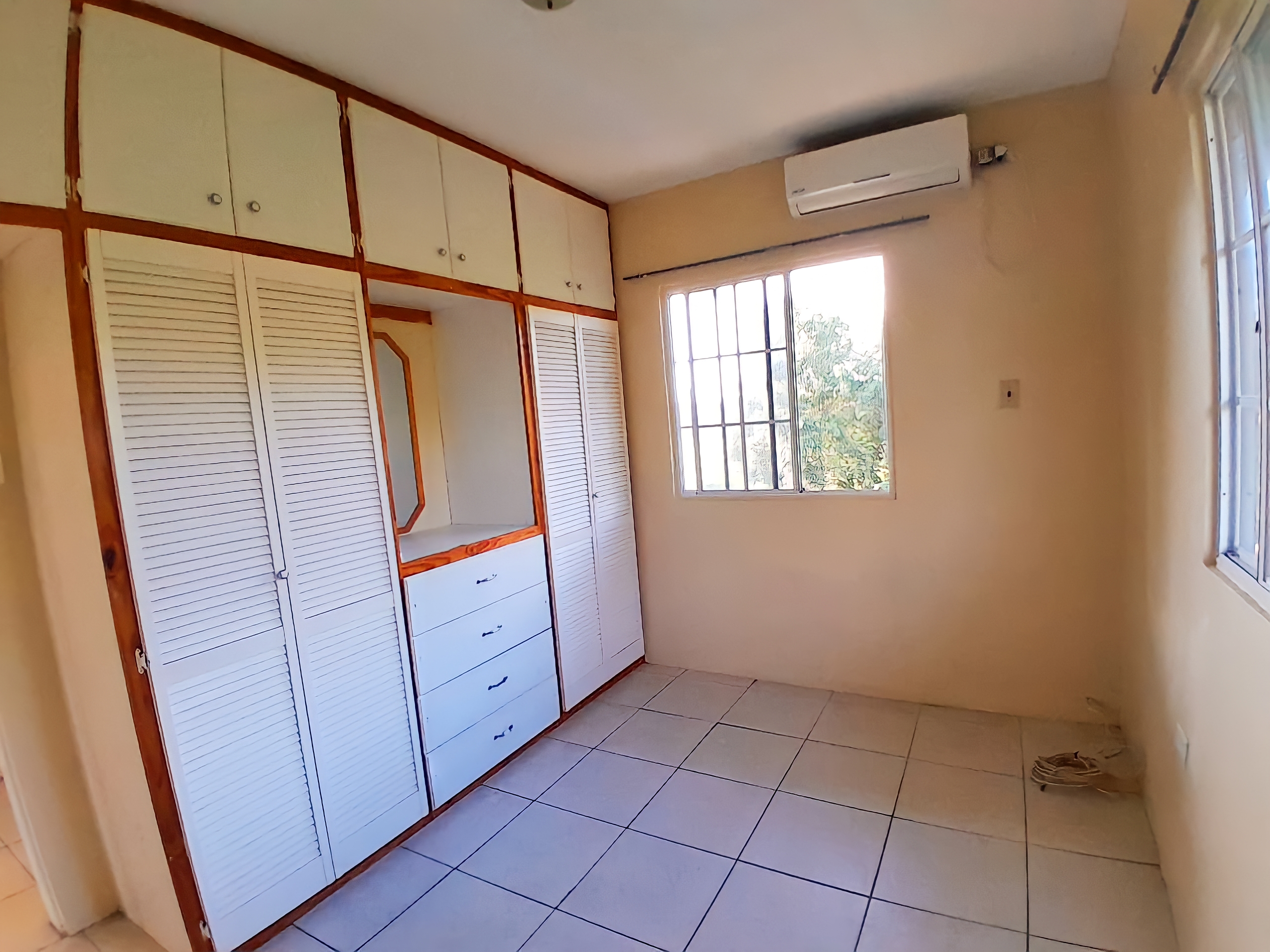 2 Bedroom Apartment, St. Helena 7