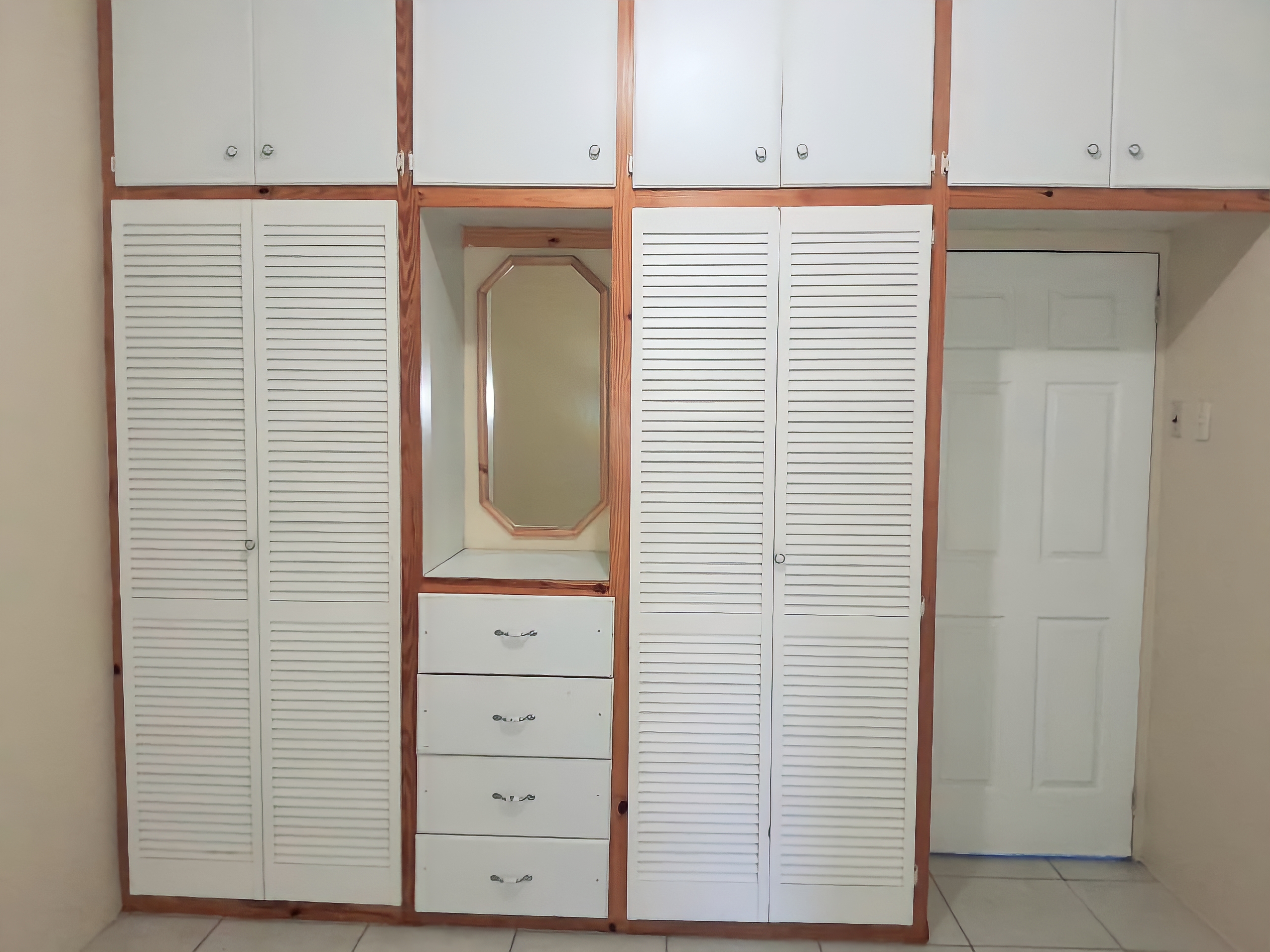 2 Bedroom Apartment, St. Helena 8