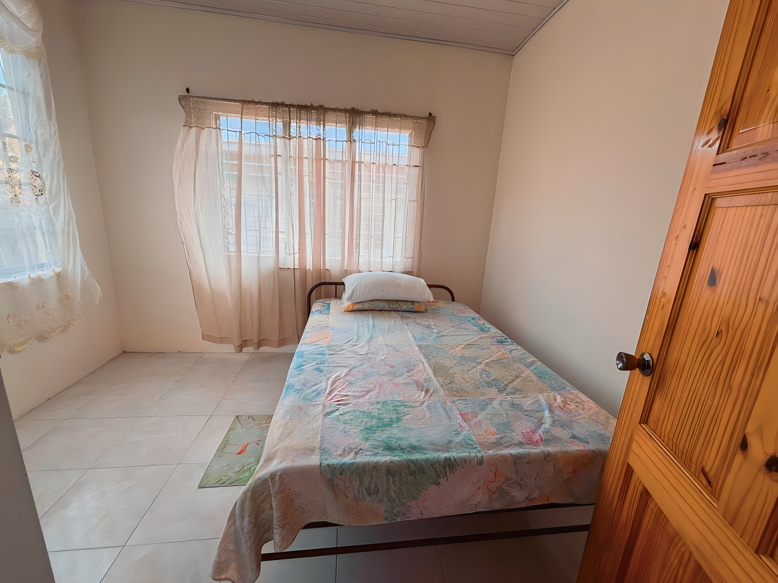 3 Bedroom House, Arouca 11