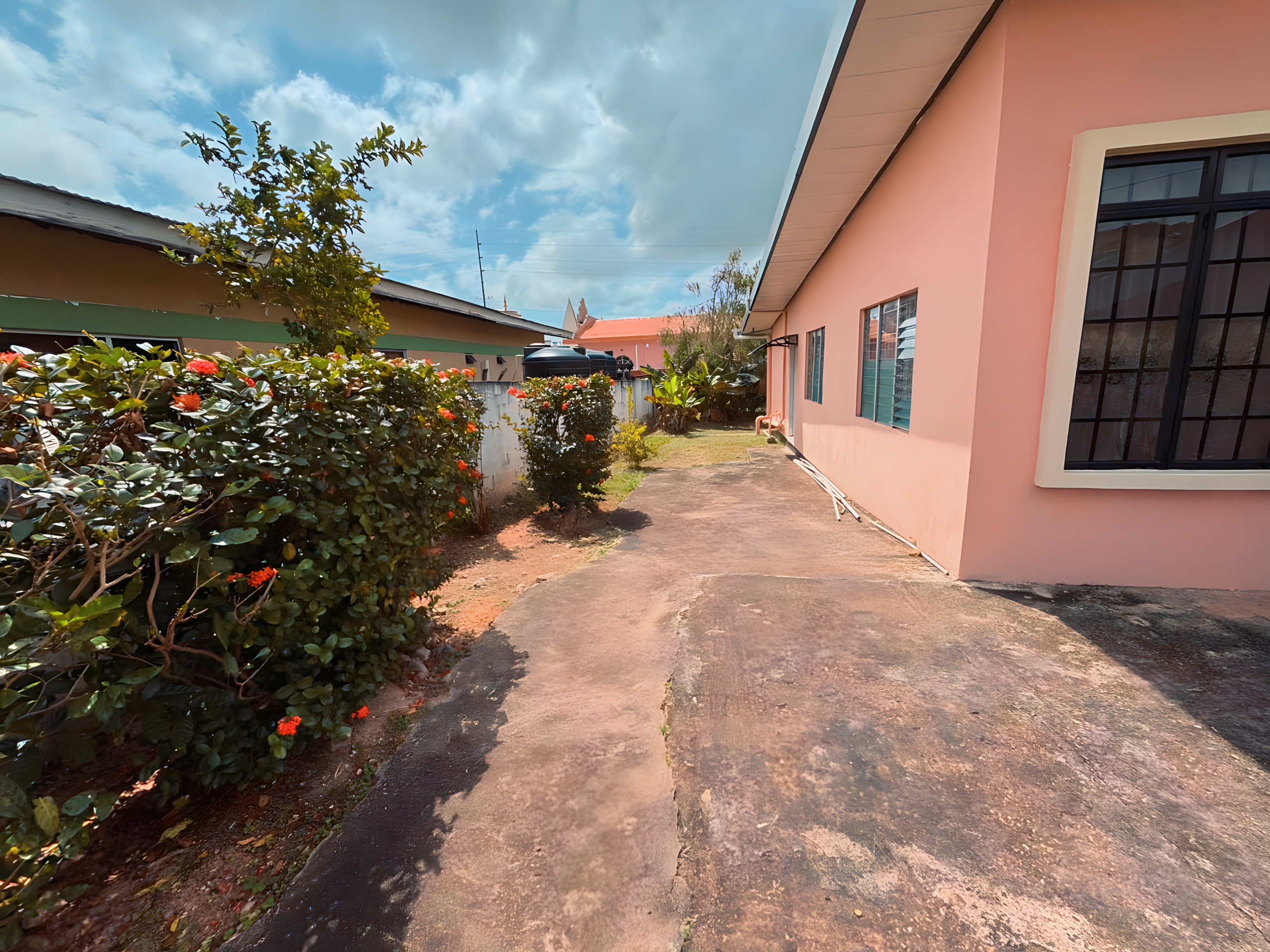 3 Bedroom House, Arouca 19