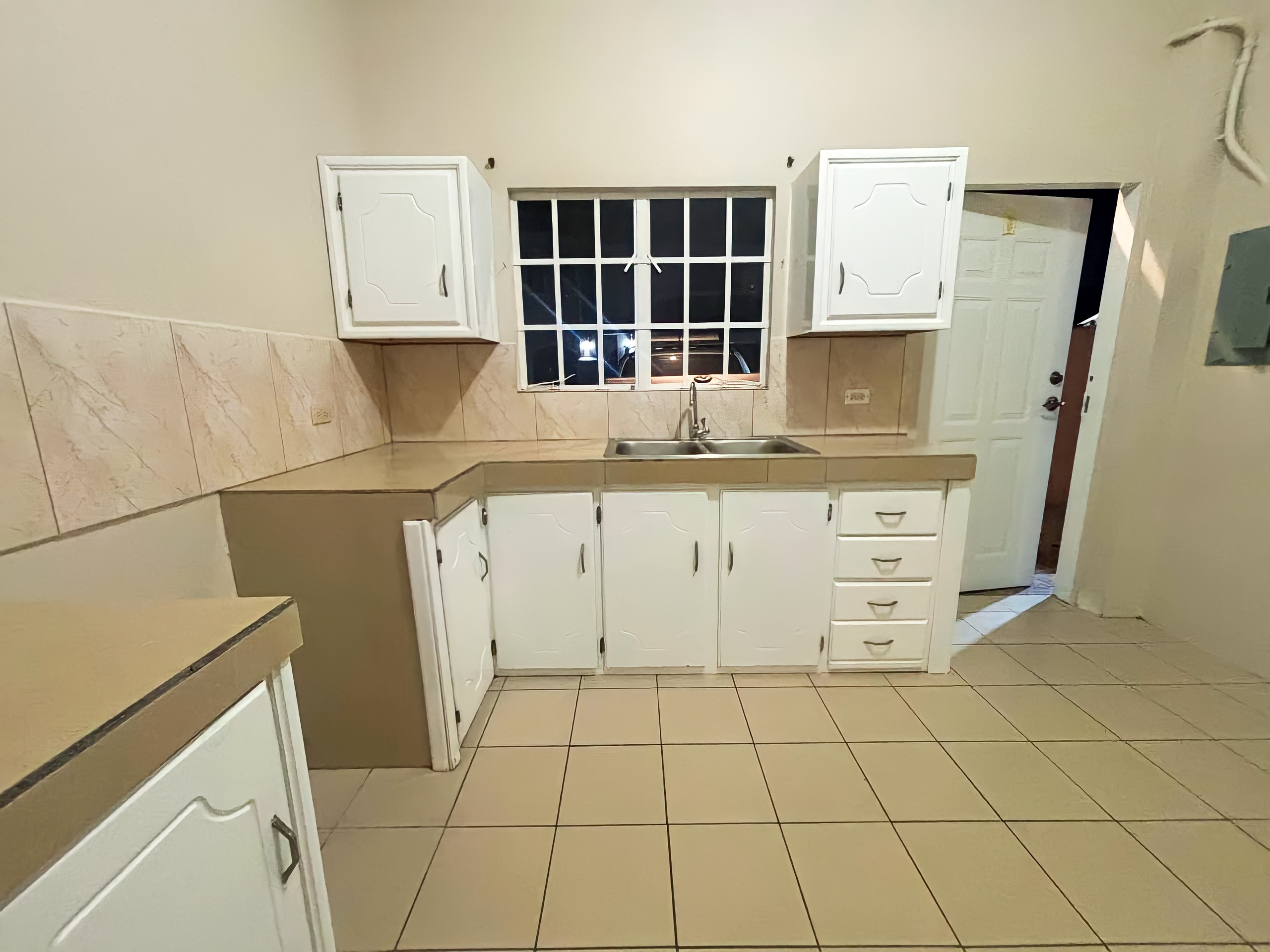 1 Bedroom Apartment, Korean Street, Curepe 2