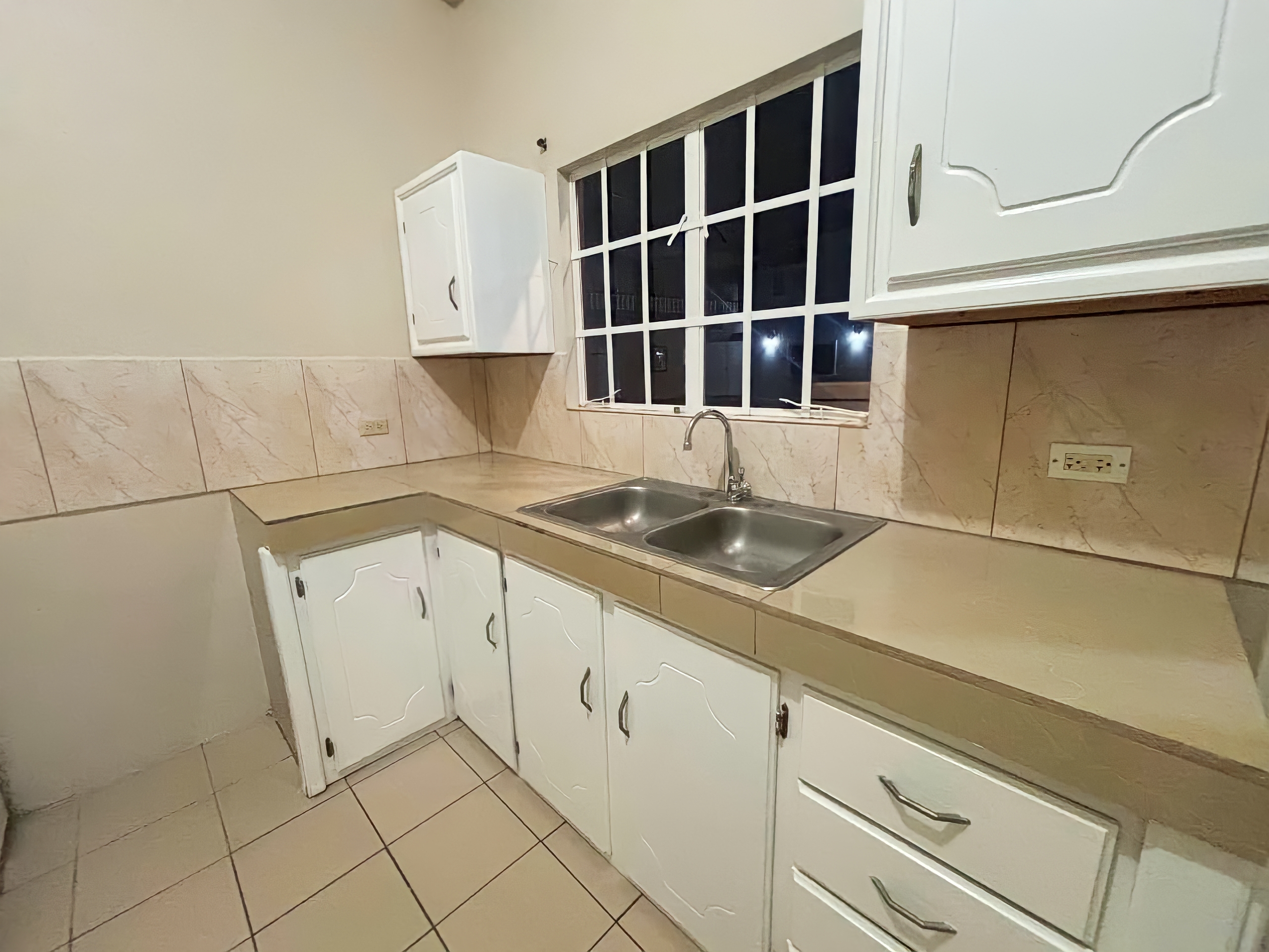 1 Bedroom Apartment, Korean Street, Curepe 3