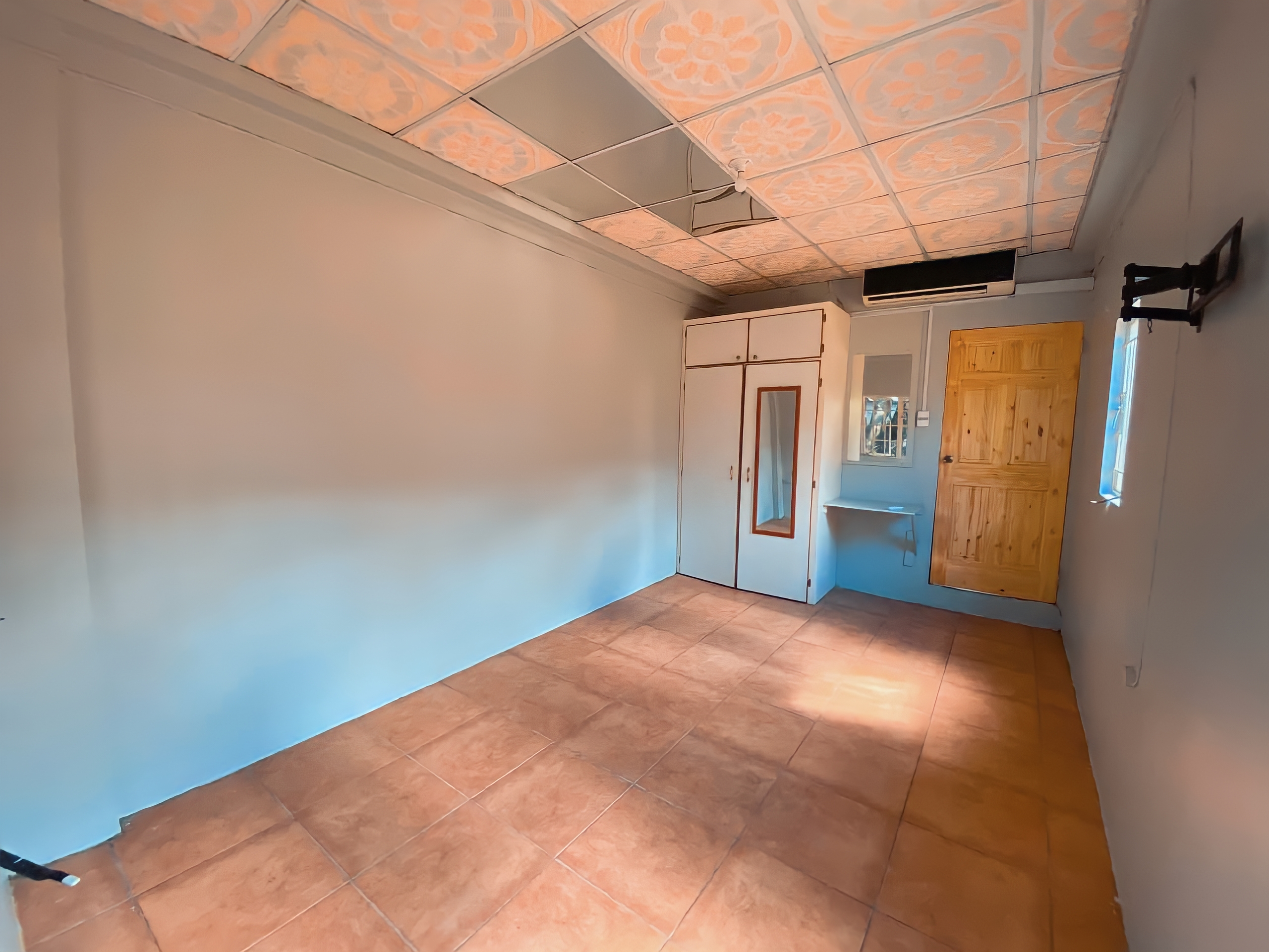 2 Bedroom Apartment, Enterprise 5