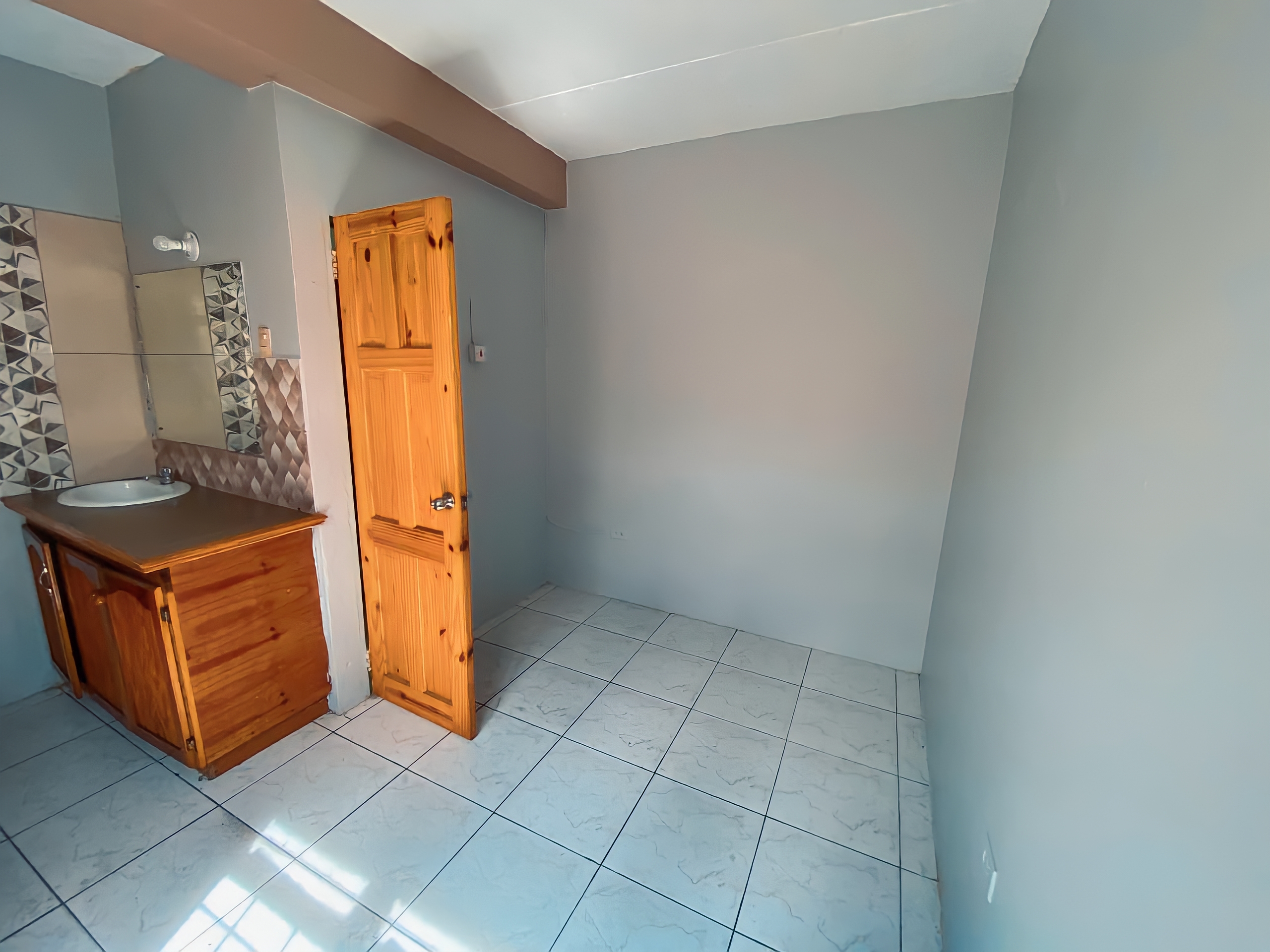 2 Bedroom Apartment, Enterprise 8