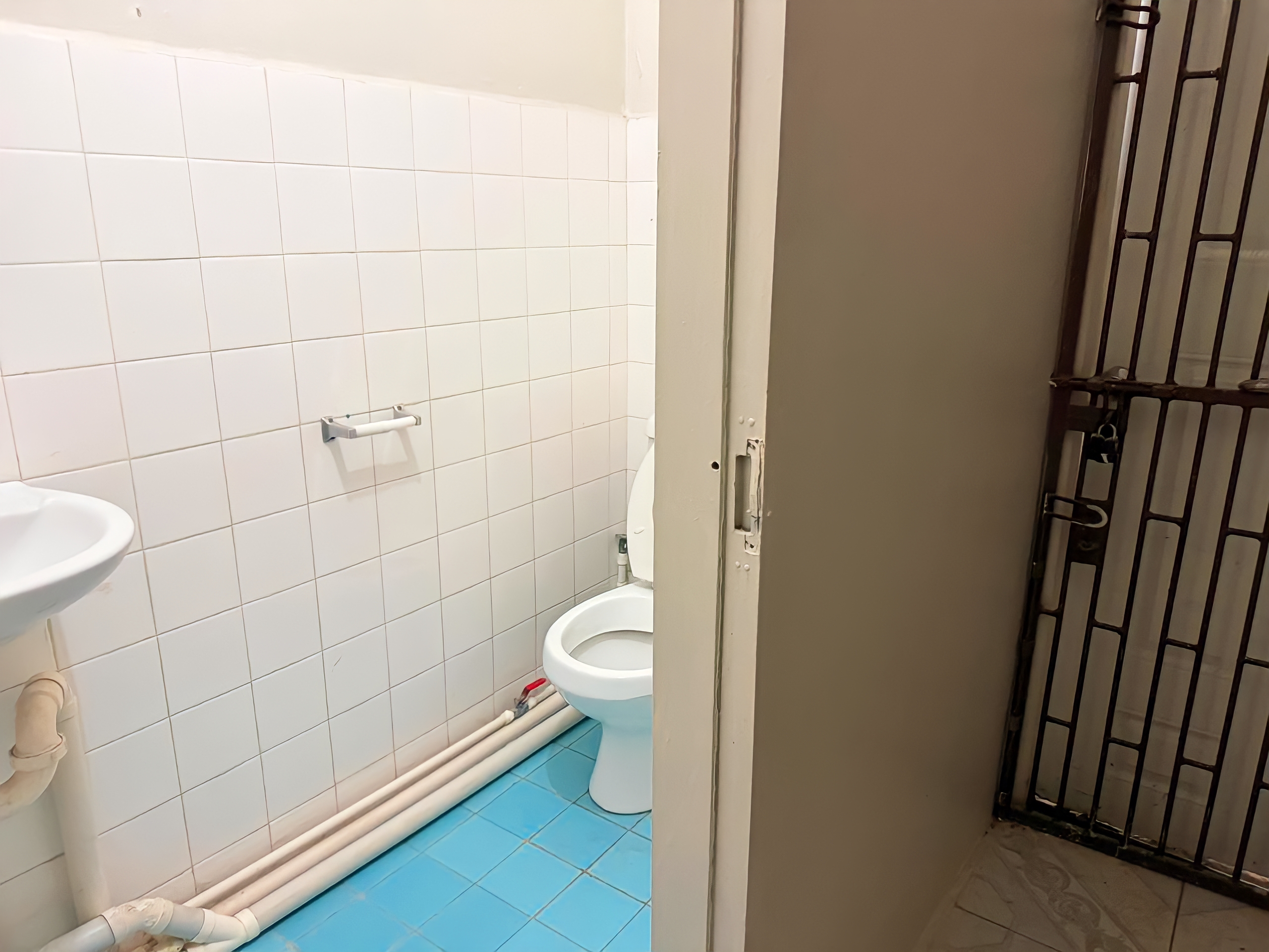 2 Bedroom Apartment, North Street, Maracas St Joseph 10