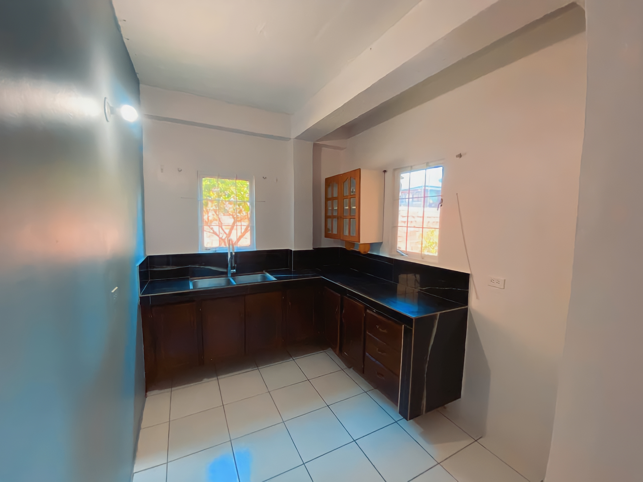 2 Bedroom Apartment, Orchard Gardens 4