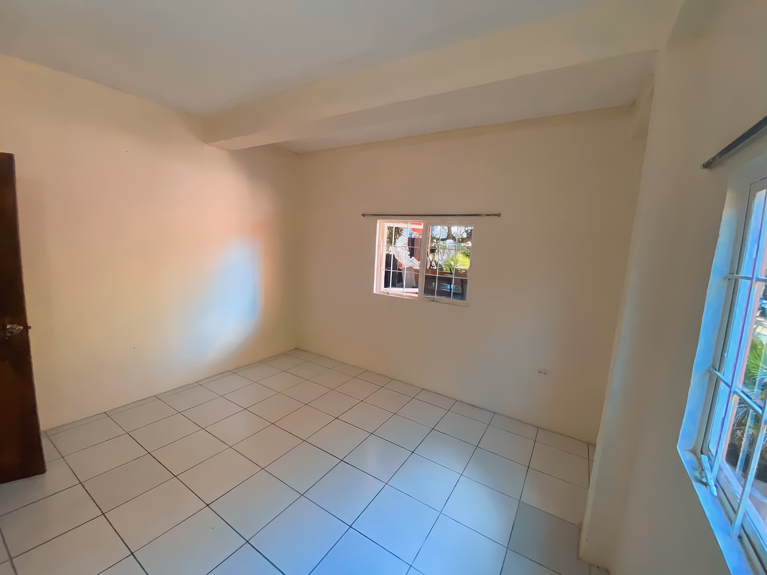 2 Bedroom Apartment, Orchard Gardens 9