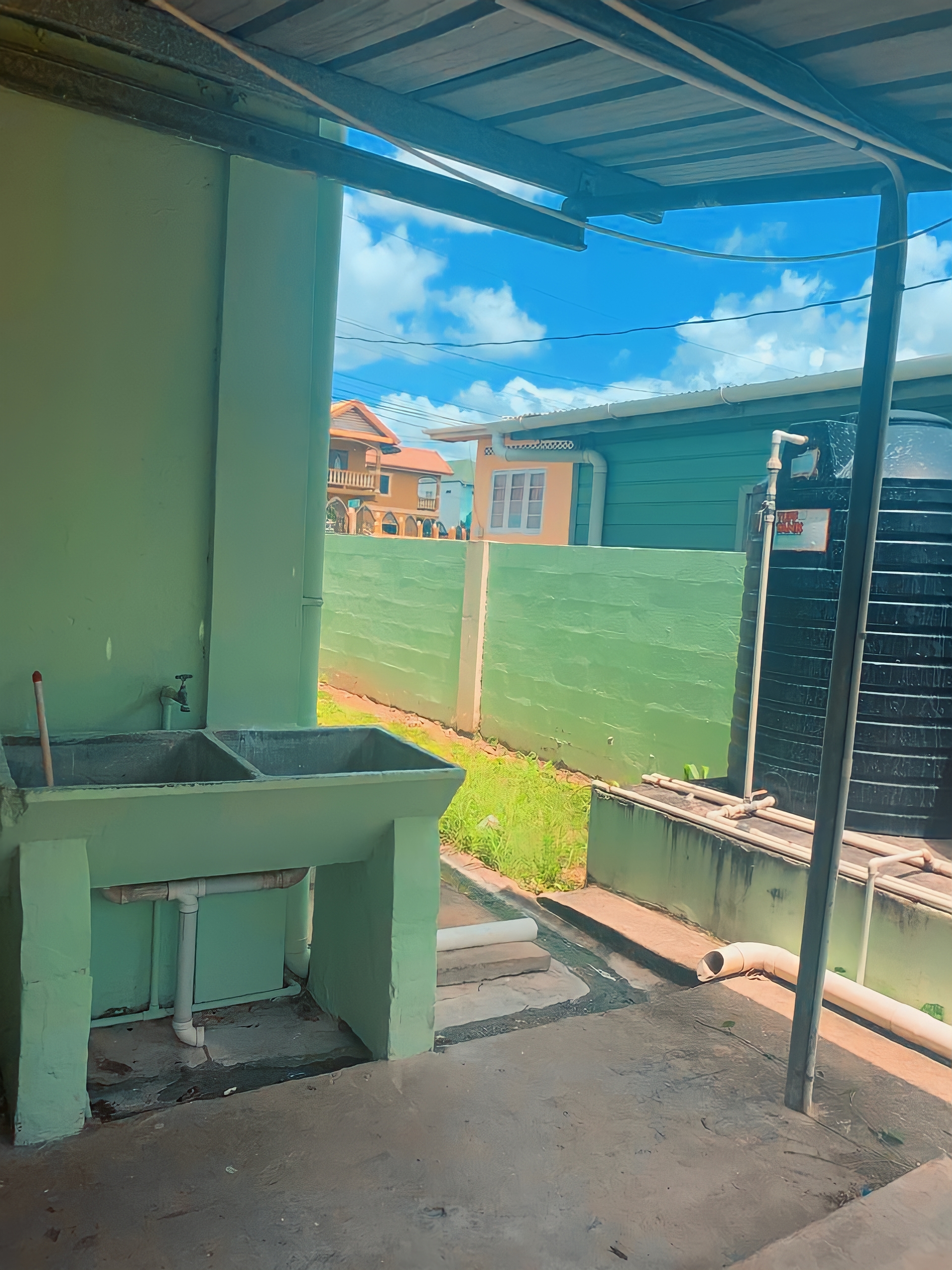 3 Bedroom Apartment, Arouca 10