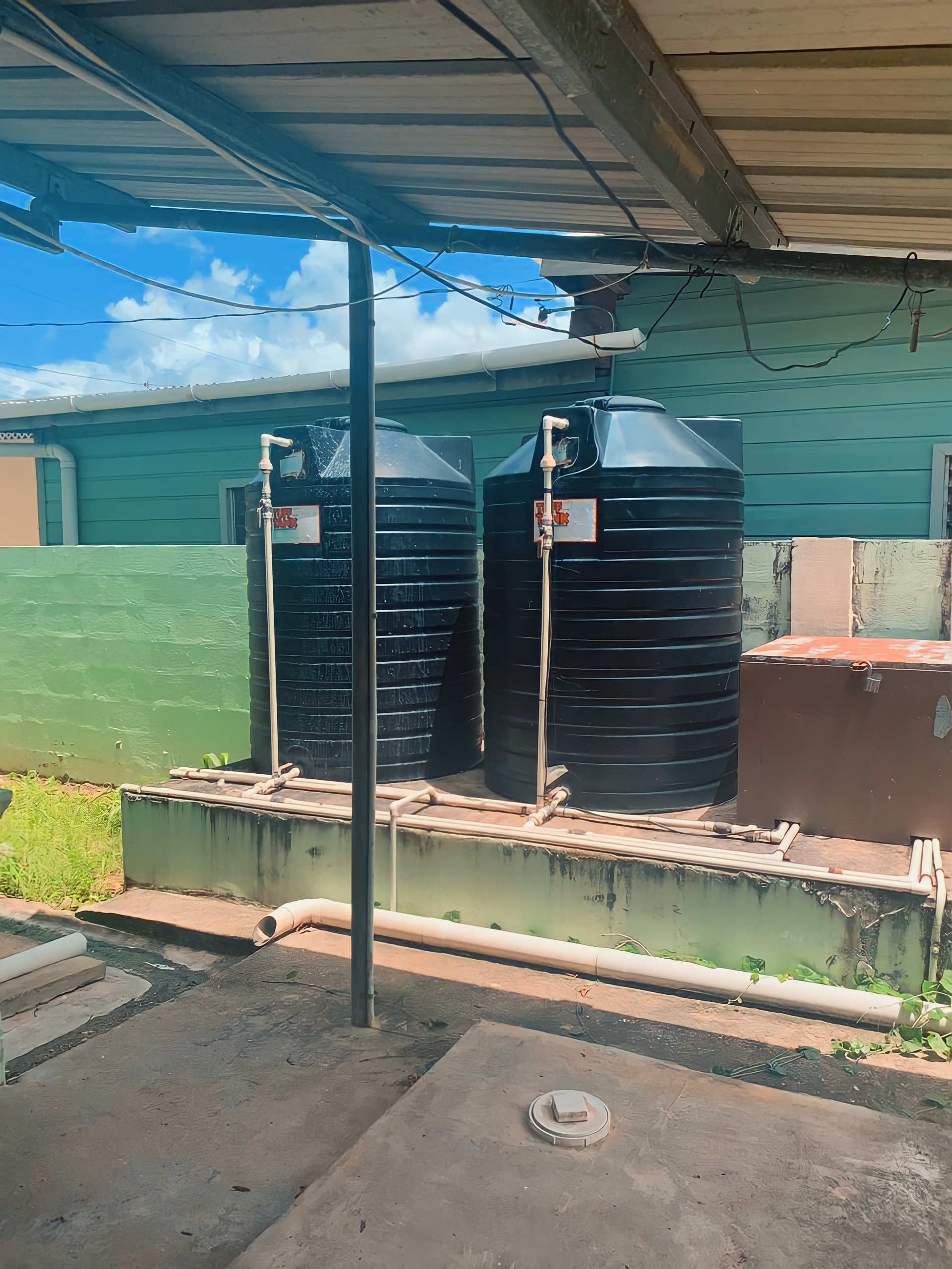 3 Bedroom Apartment, Arouca 11