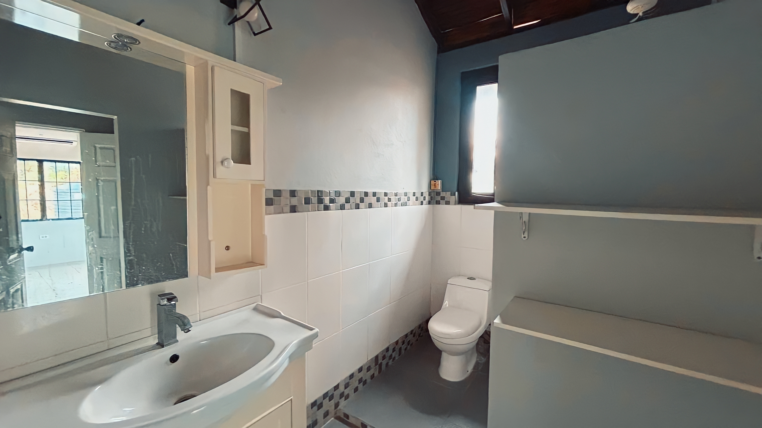 2 Bedroom Apartment, Orchard Gardens 15