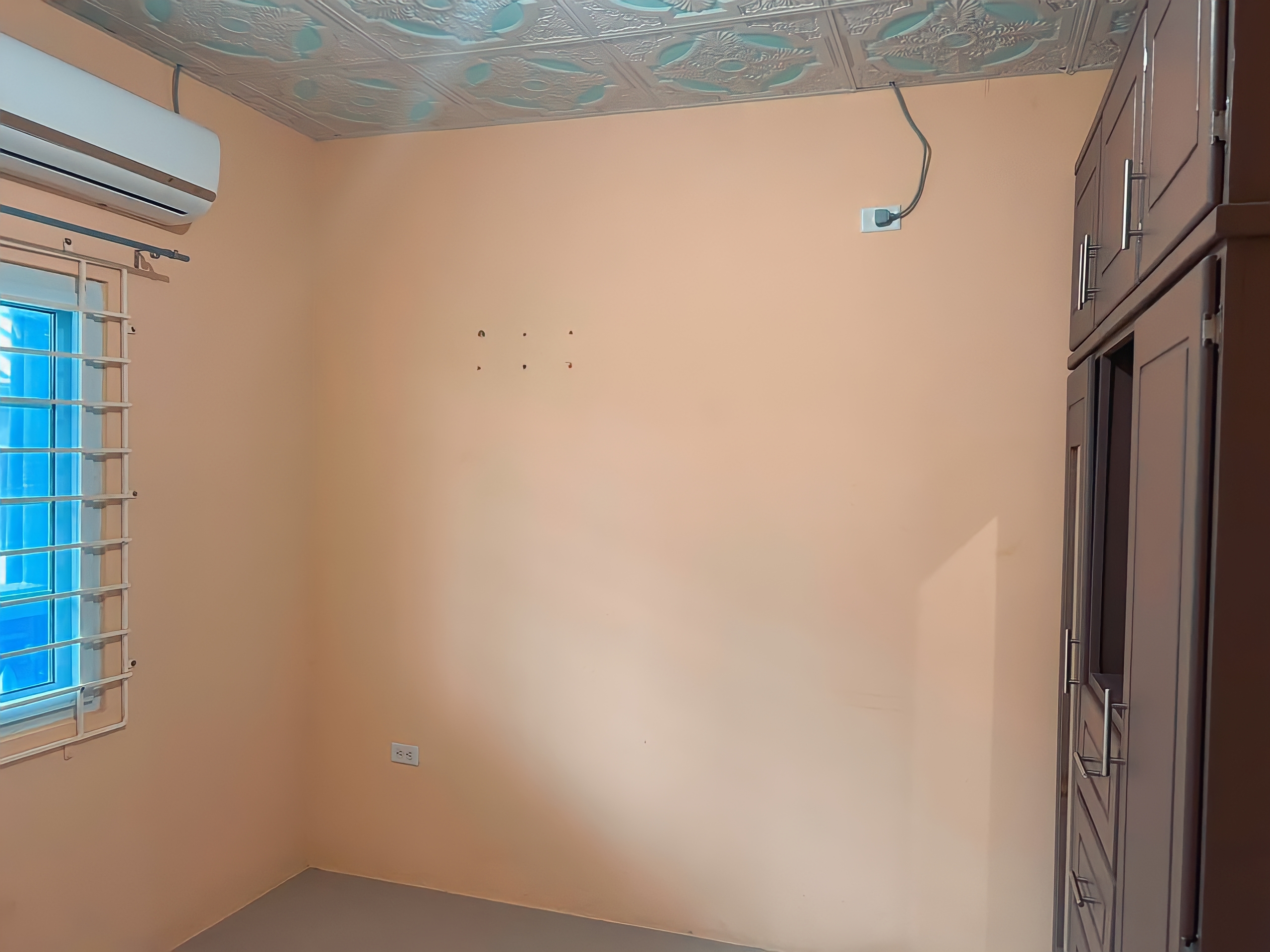 2 Bedroom Apartment, Eliza Av, Madras, Cunupia 8
