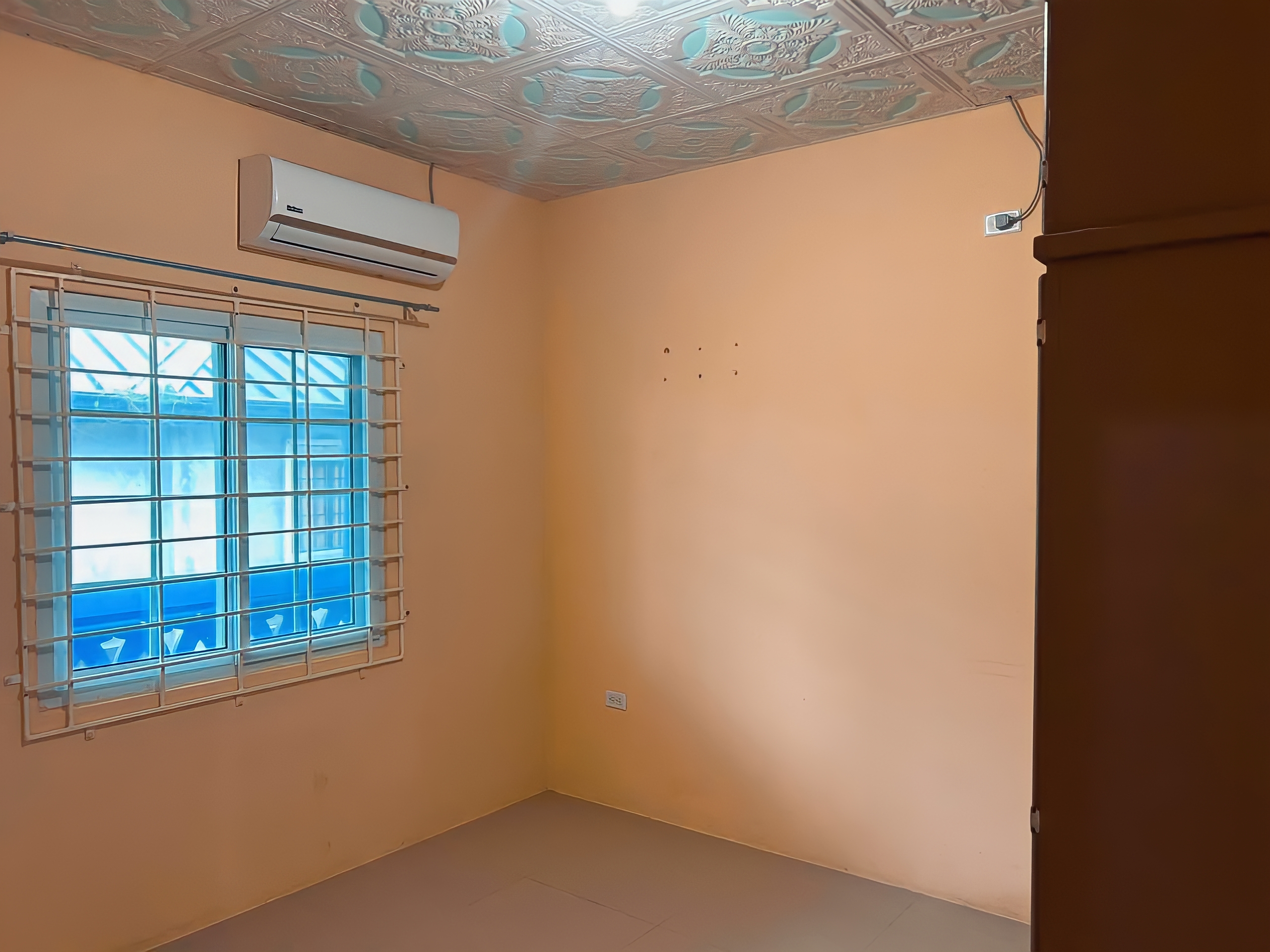 2 Bedroom Apartment, Eliza Av, Madras, Cunupia 9