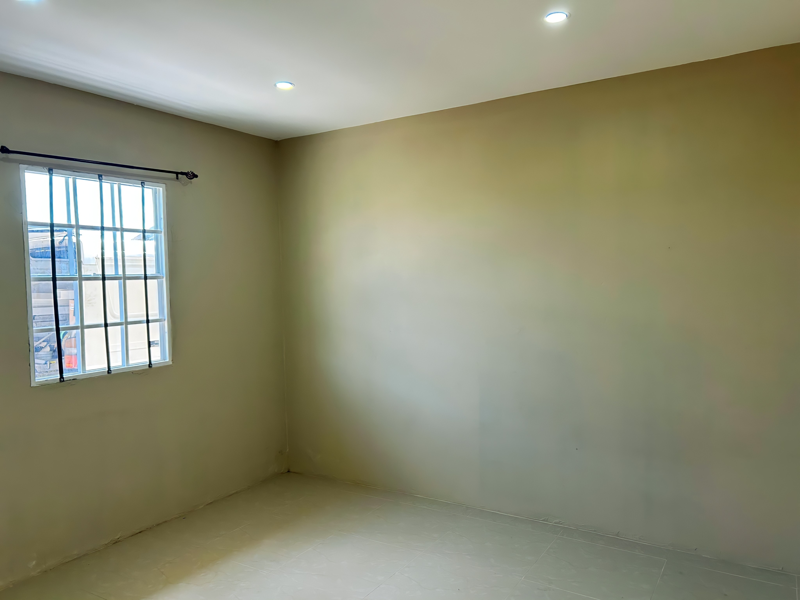 2 Bedroom Apartment, Woodford Gardens, Chaguanas 10