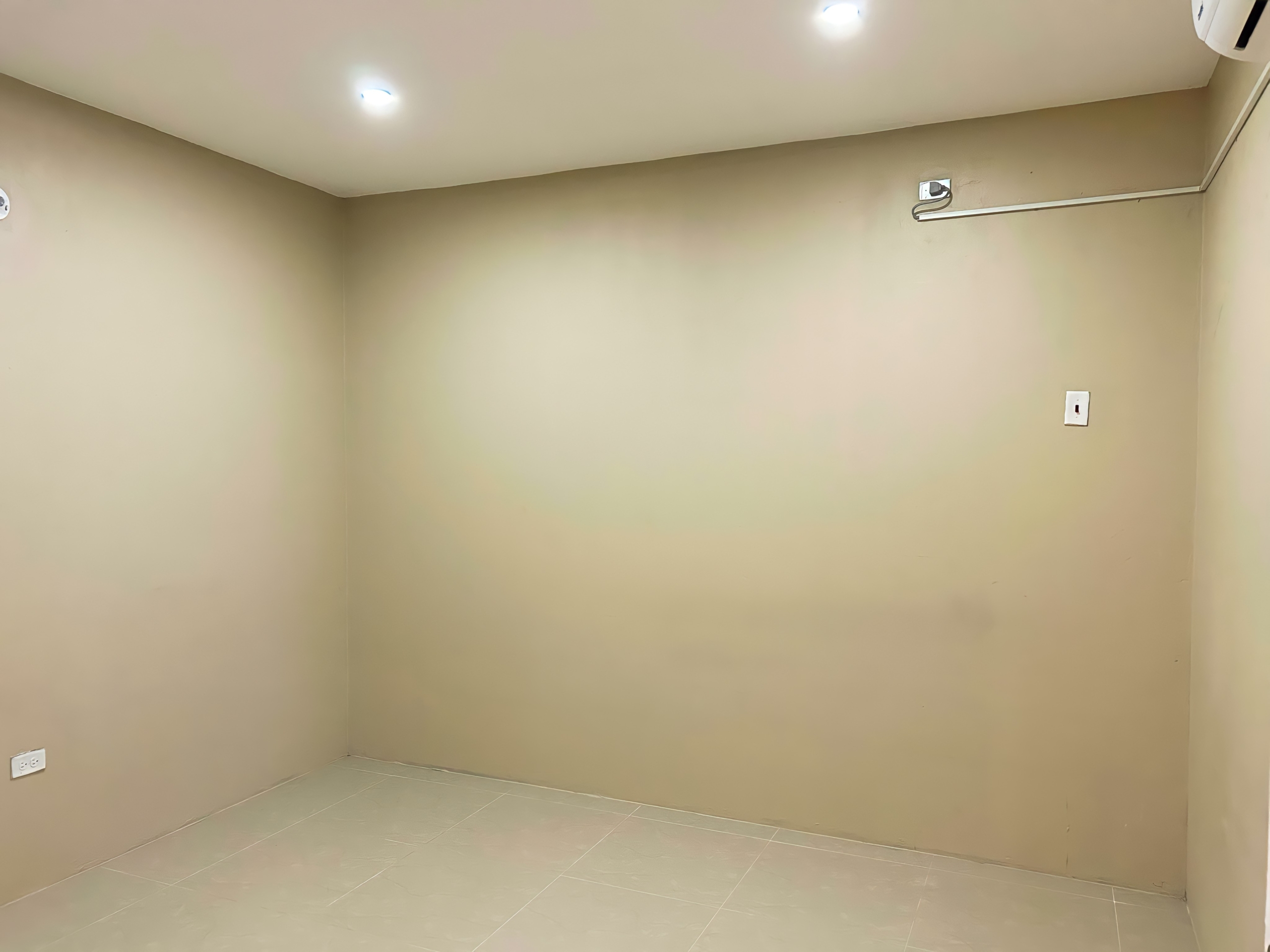 2 Bedroom Apartment, Woodford Gardens, Chaguanas 11