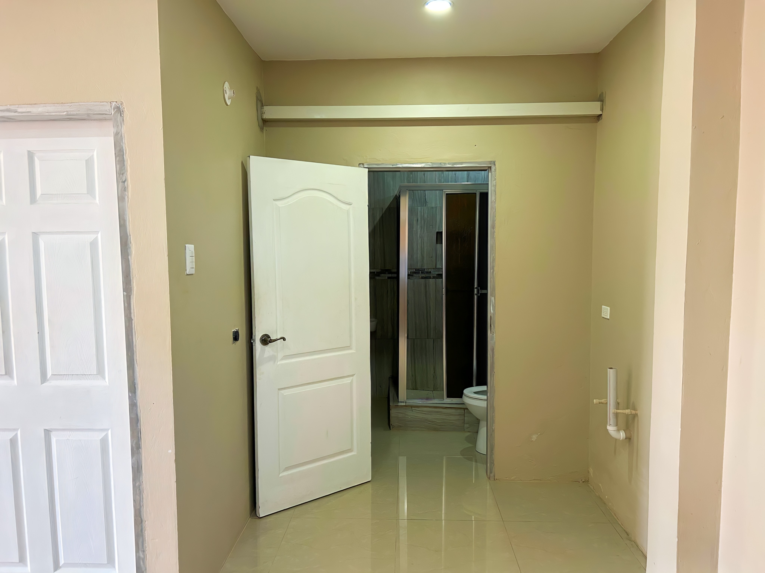 2 Bedroom Apartment, Woodford Gardens, Chaguanas 13