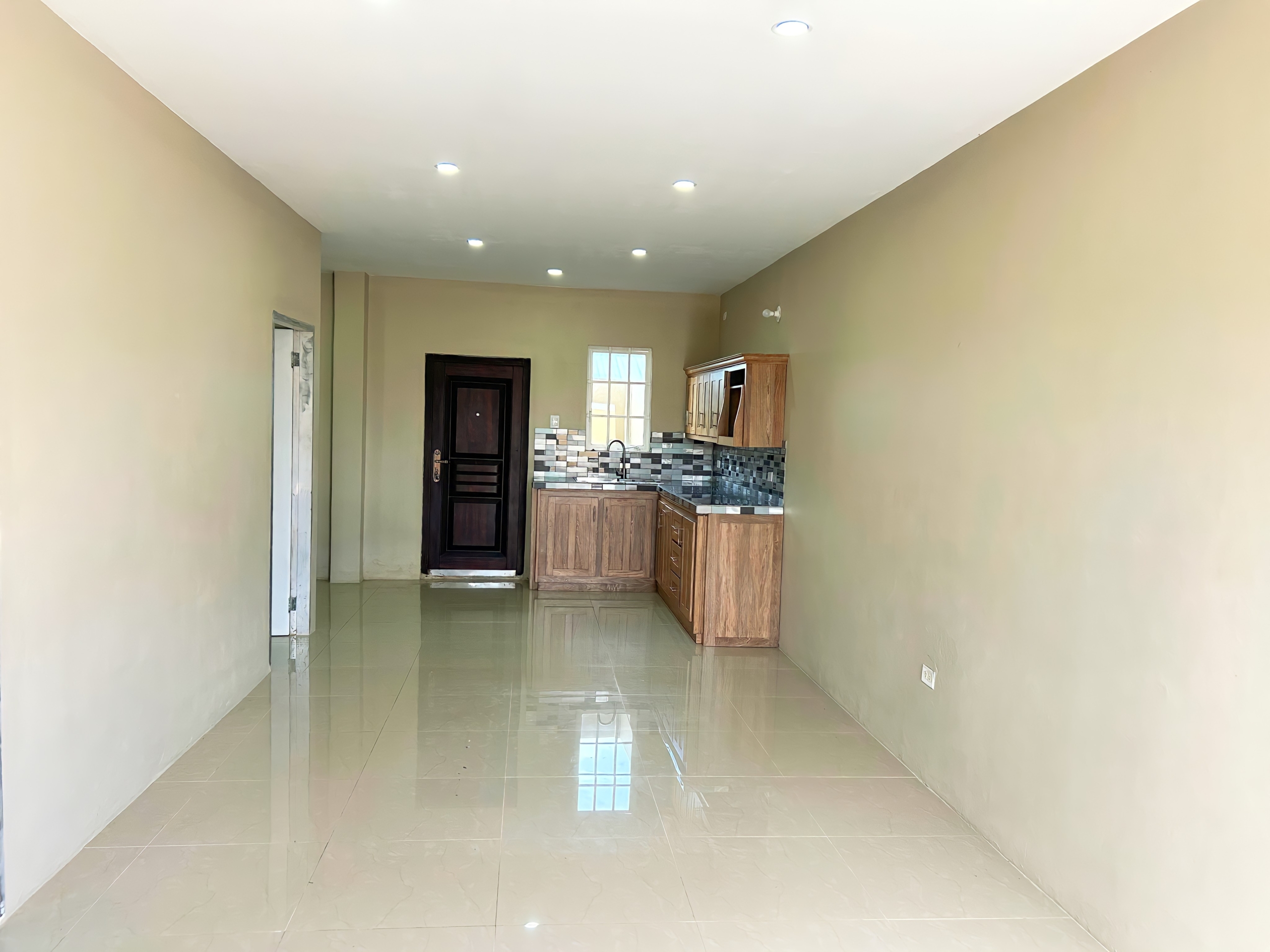 2 Bedroom Apartment, Woodford Gardens, Chaguanas 4