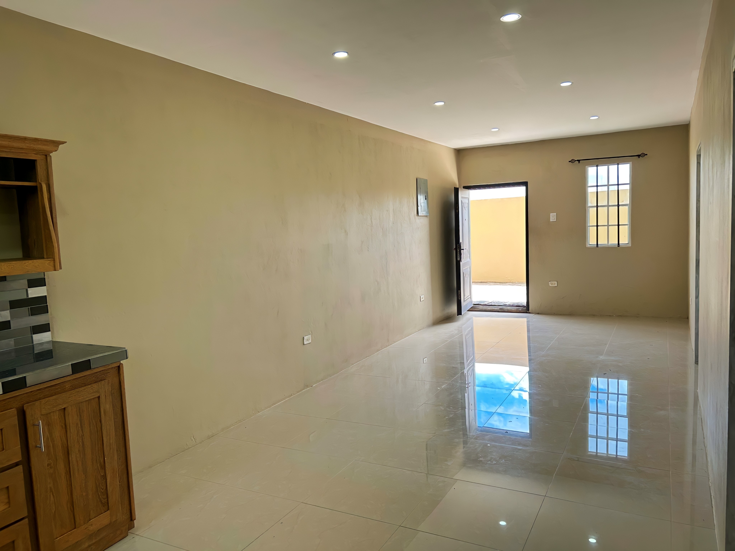 2 Bedroom Apartment, Woodford Gardens, Chaguanas 7