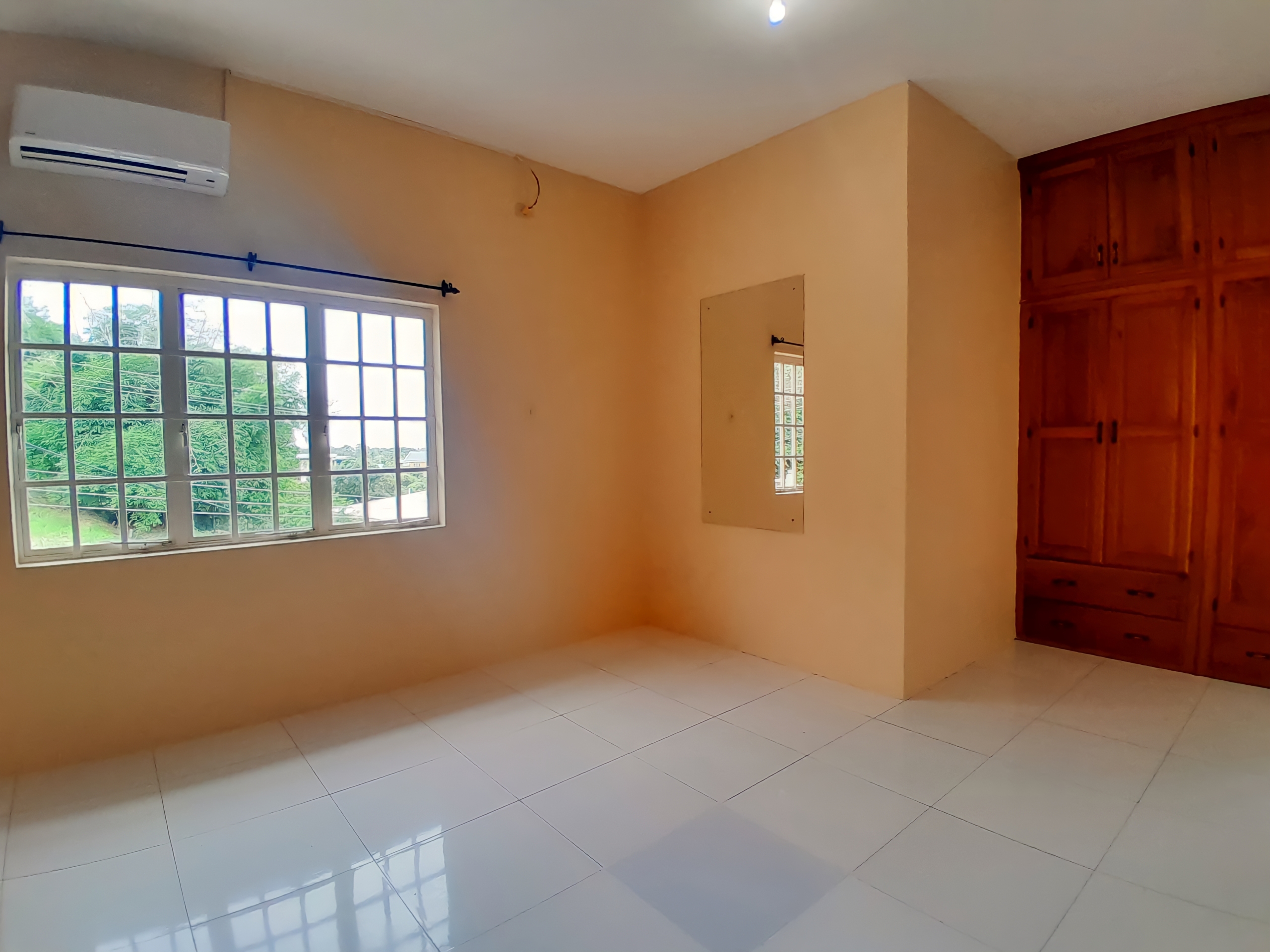 2 bedroom apt mendez drive champ fluers 6