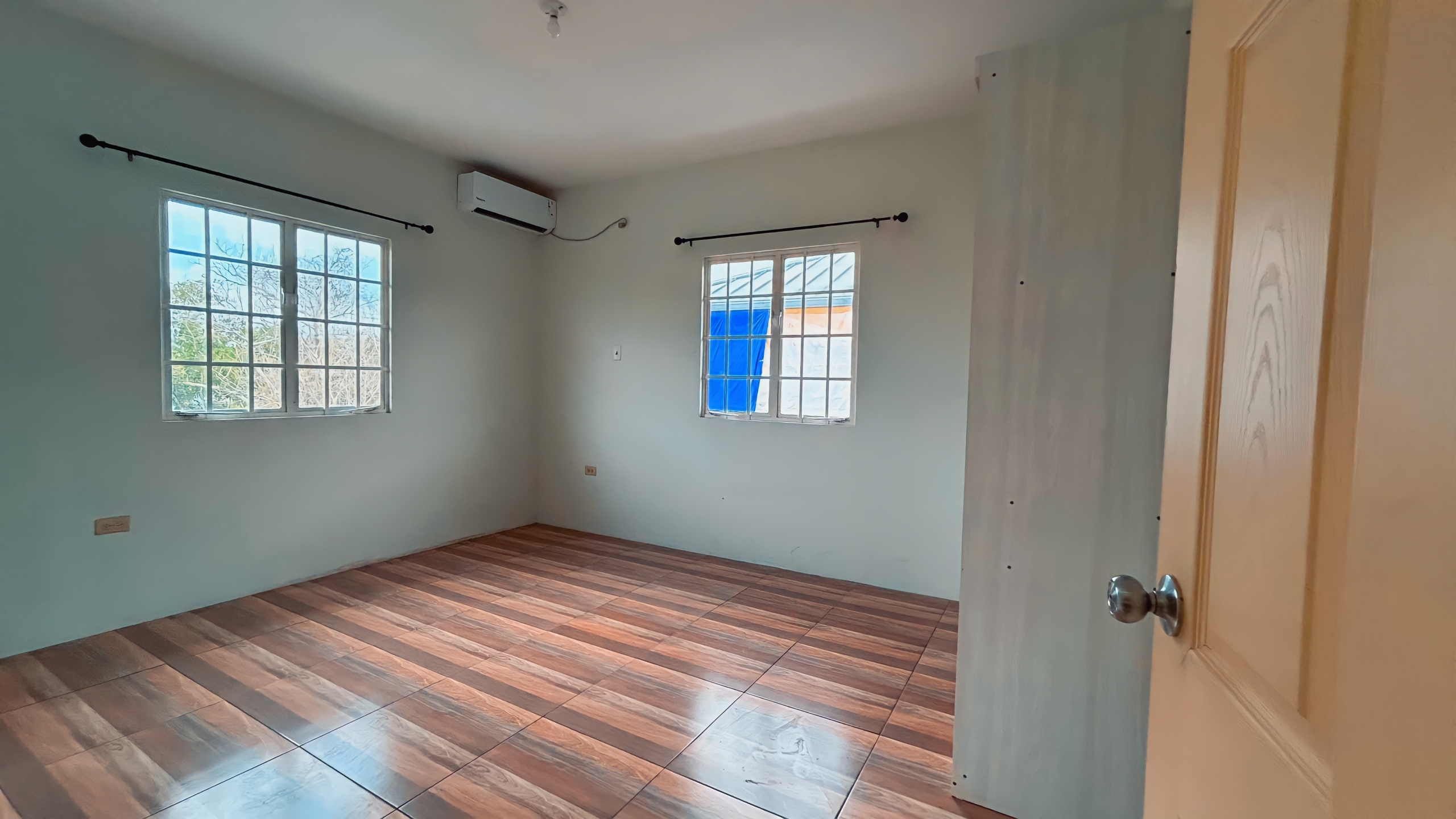 4 Bedroom Apartment, Joyce Road, Carapichaima 15