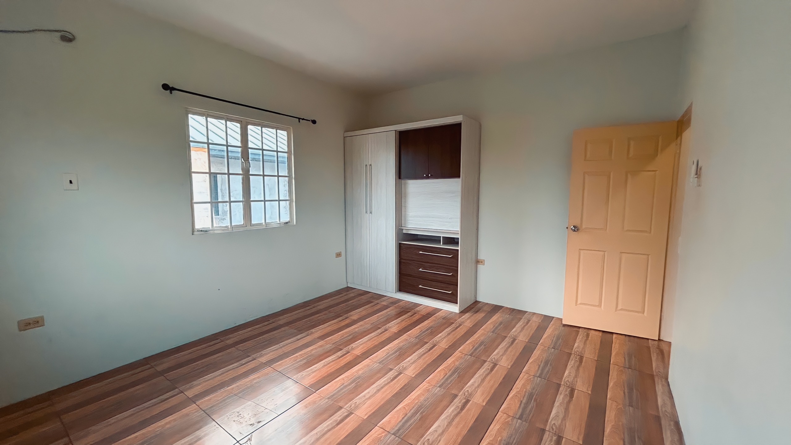 4 Bedroom Apartment, Joyce Road, Carapichaima 17