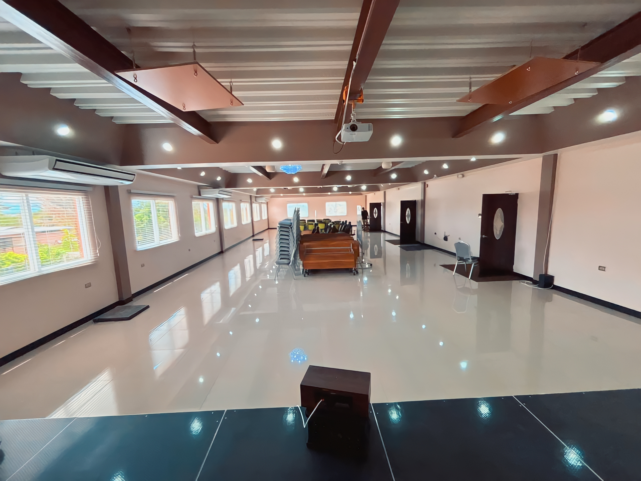Furnished, Commercial Unit, Kolahal Road, Charleville 4