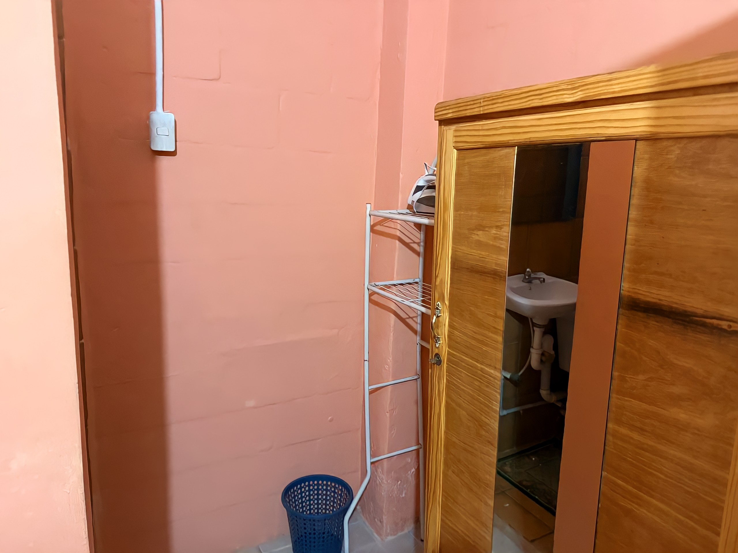 Semi Furnished 1 Bedroom Apartment First Ave Barataria 11
