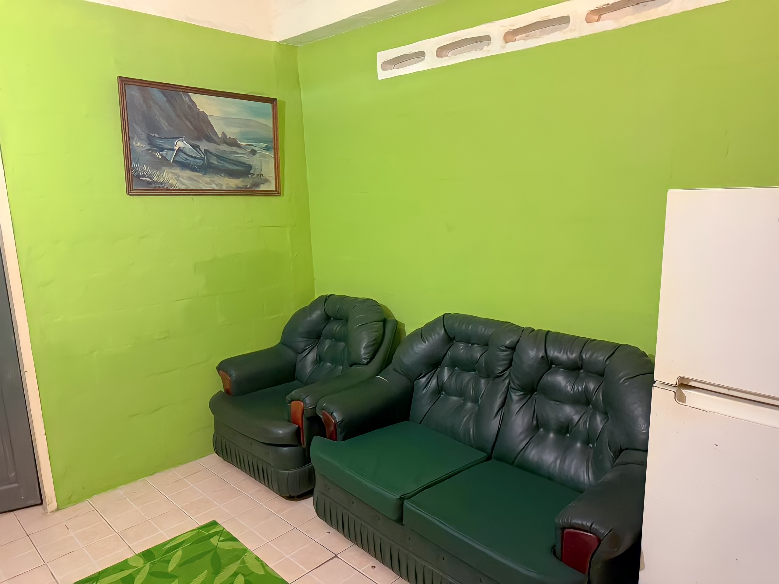 Semi Furnished 1 Bedroom Apartment First Ave Barataria 6