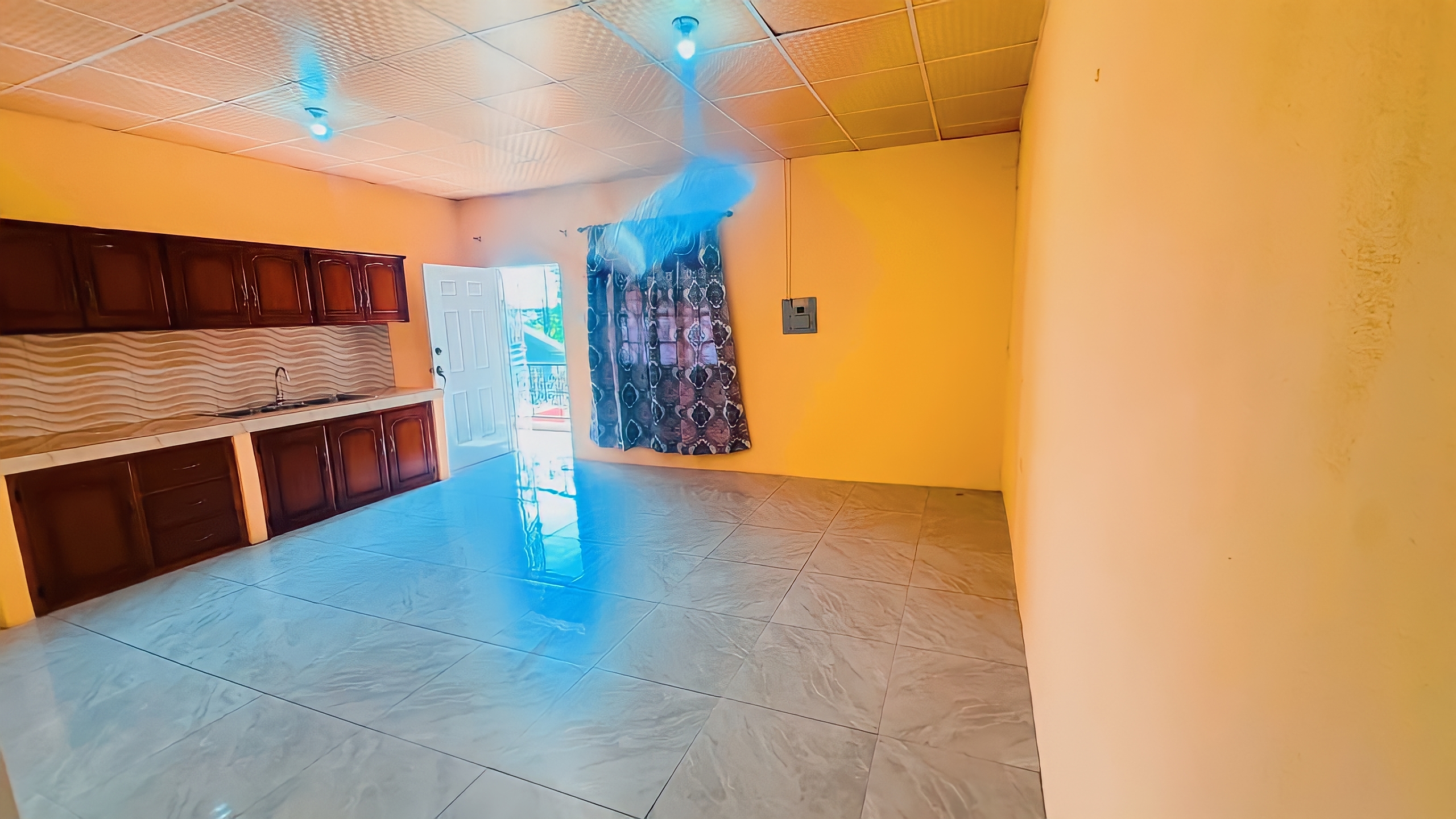 1 Bedroom Apartment, Farm Road, St Helena 5