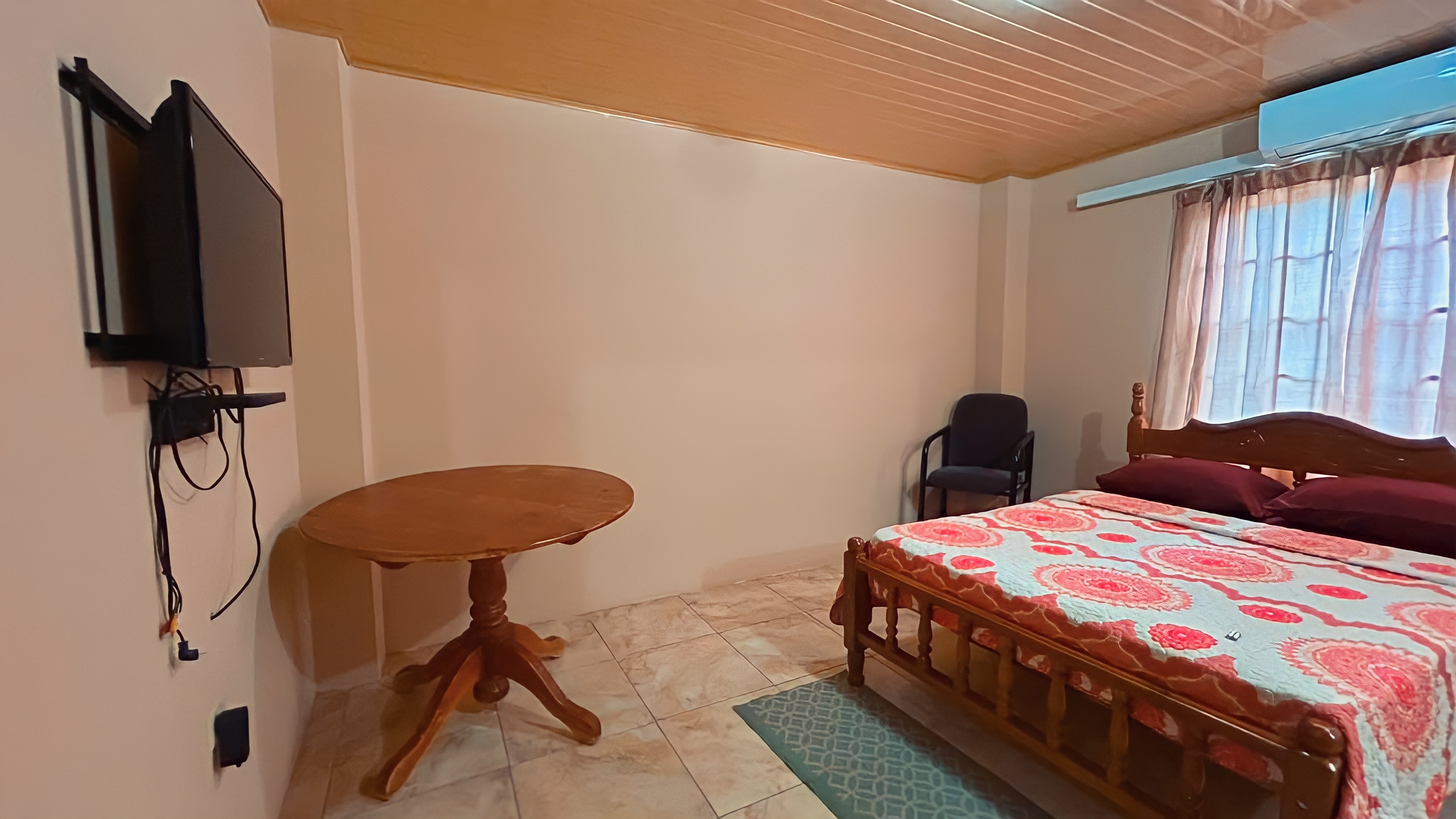 10 Bedroom House, Eccles Road, Mayaro 12