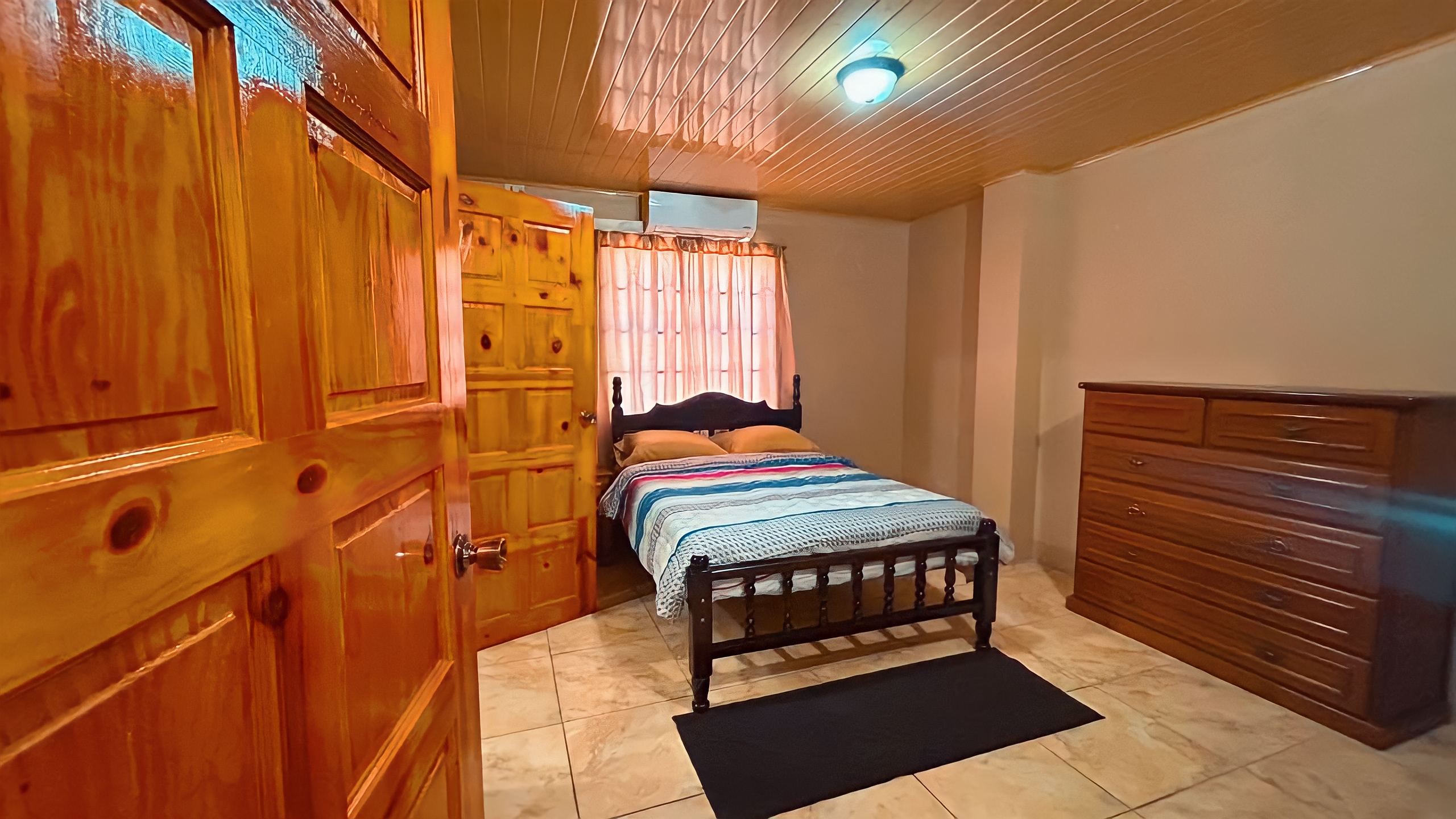 10 Bedroom House, Eccles Road, Mayaro 13