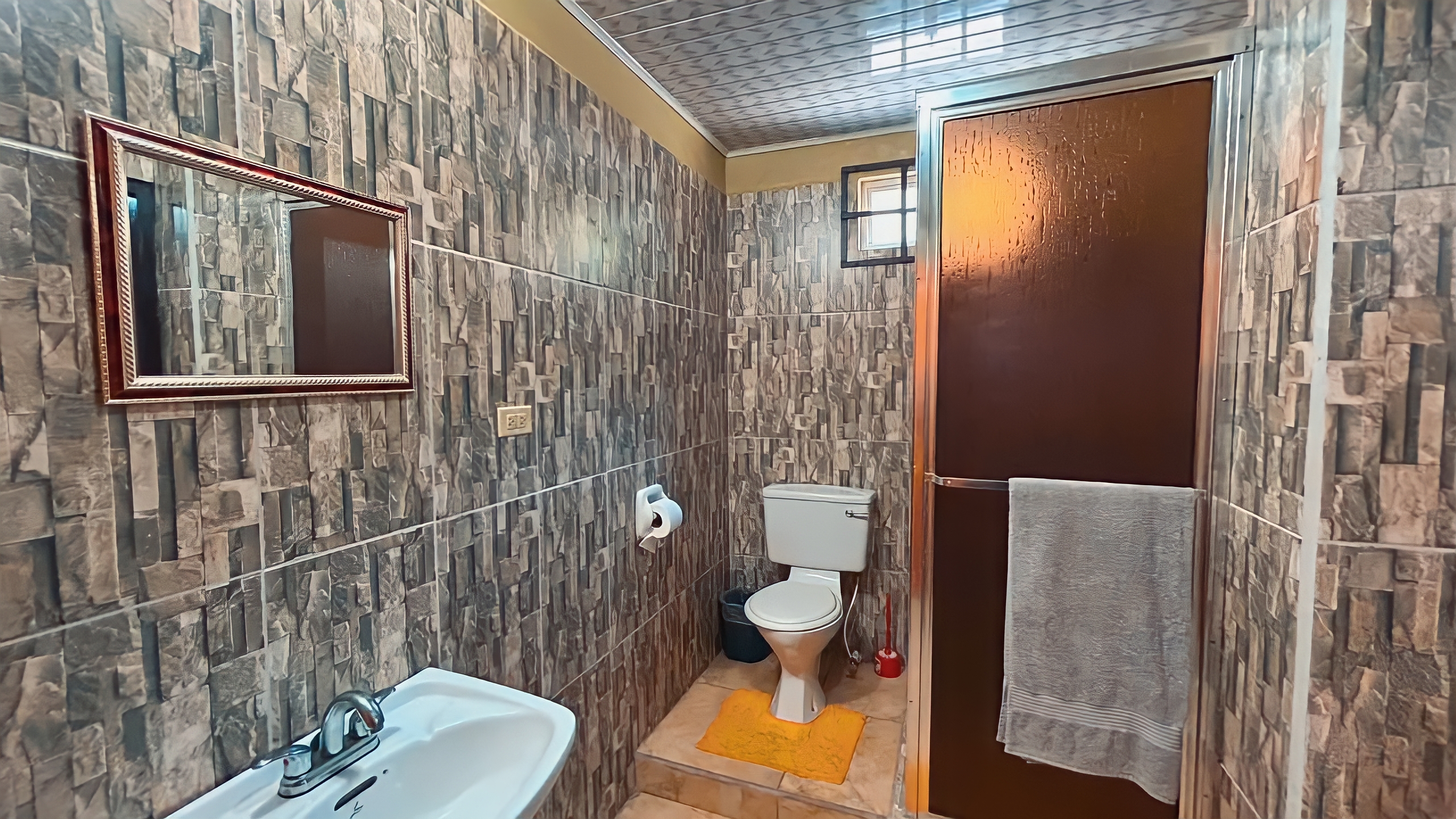 10 Bedroom House, Eccles Road, Mayaro 14