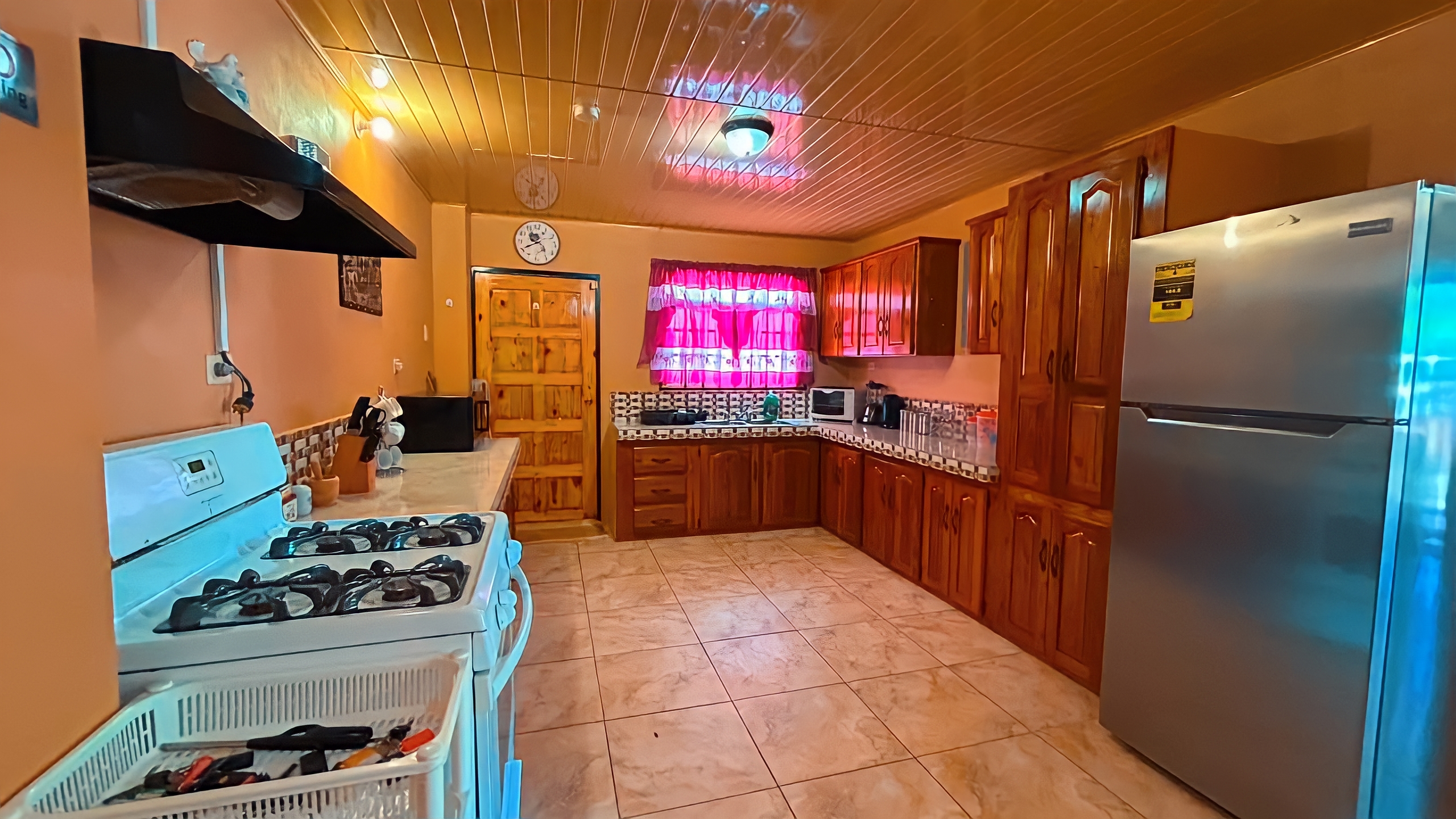 10 Bedroom House, Eccles Road, Mayaro 2