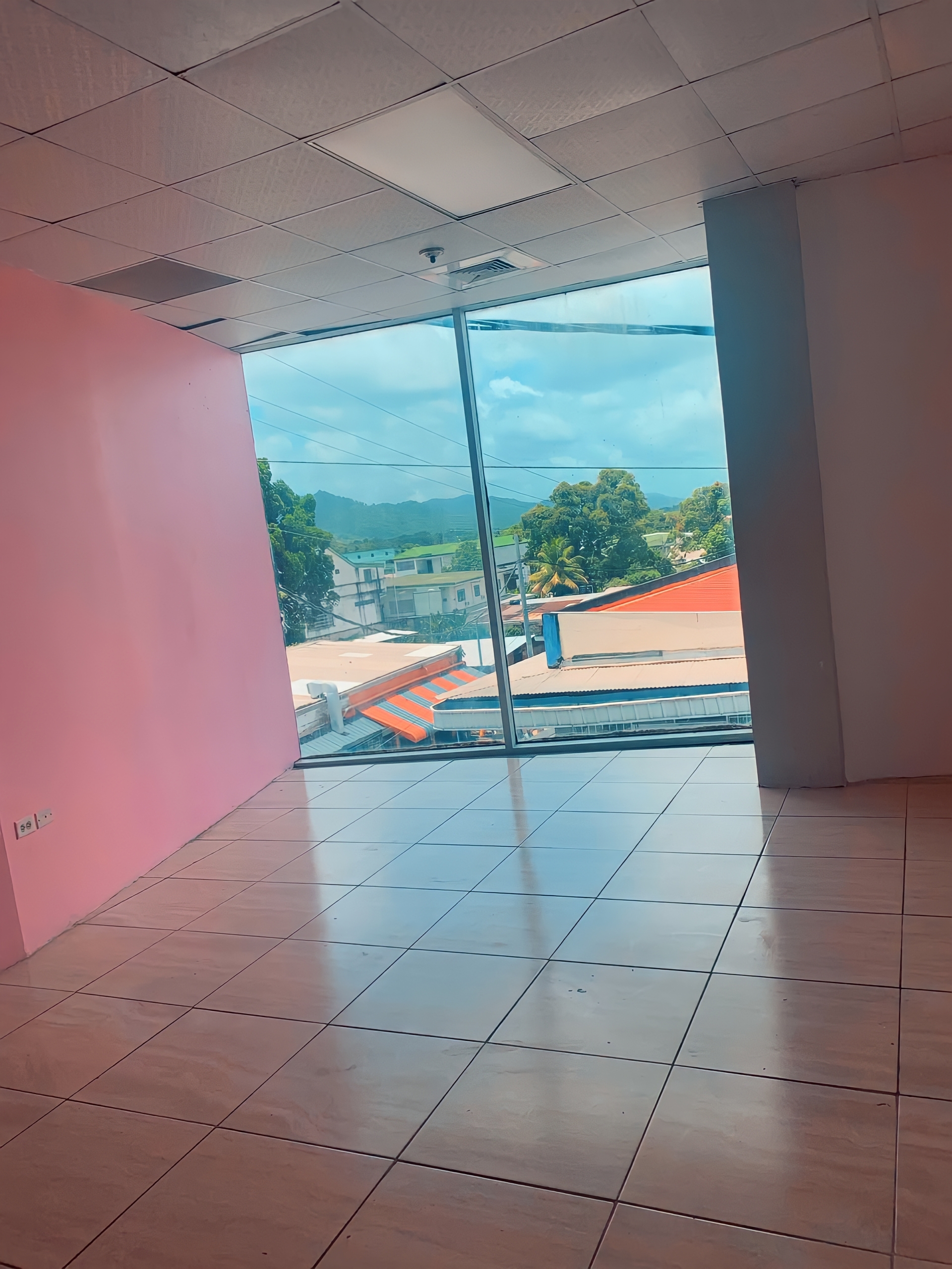 Commercial Unit, Arima 4